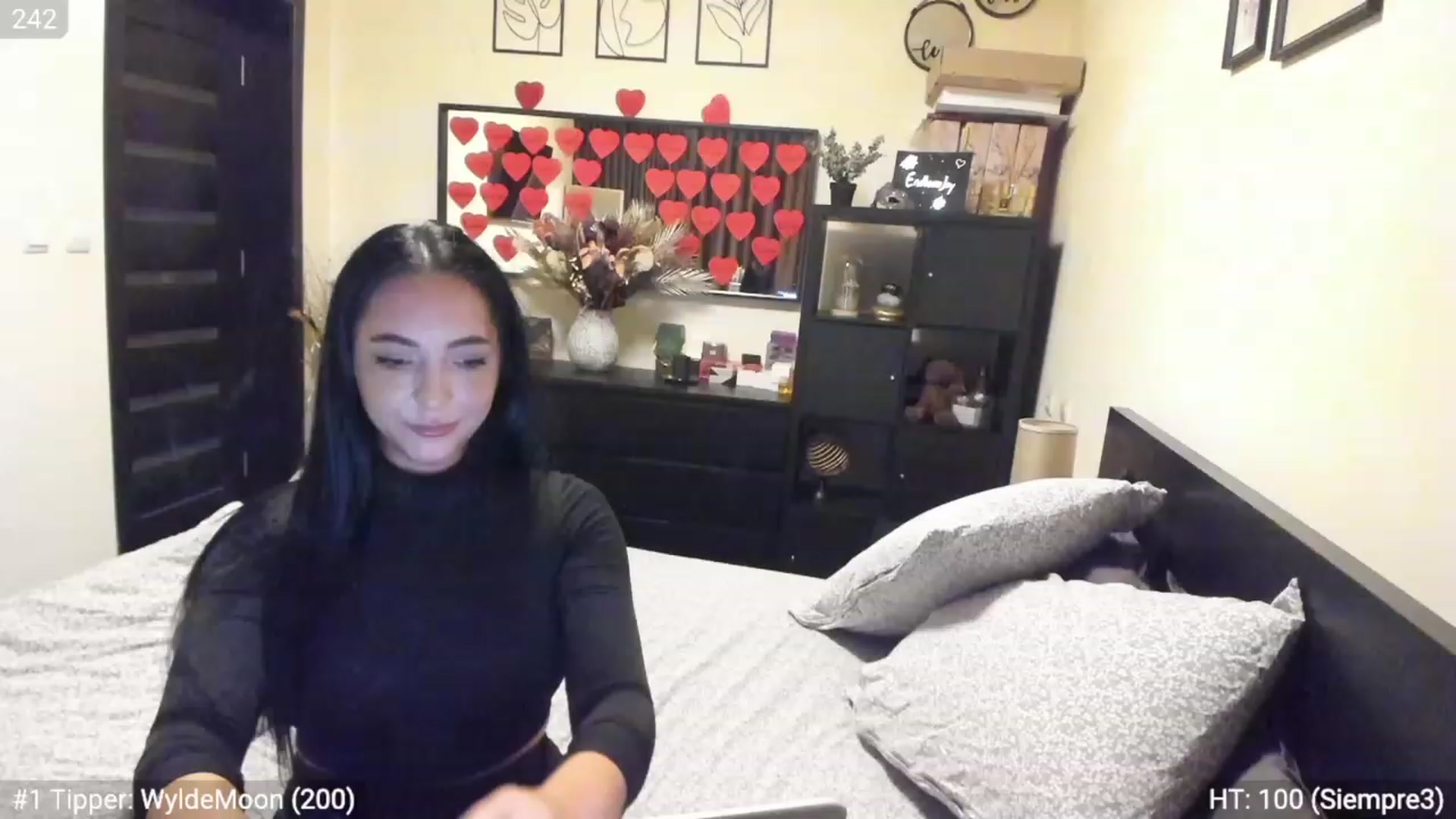 Gallery image thumbnail from EndlesssJoy's myfreecams stream on, 02/20/2023, 03:46 image 9 of 20