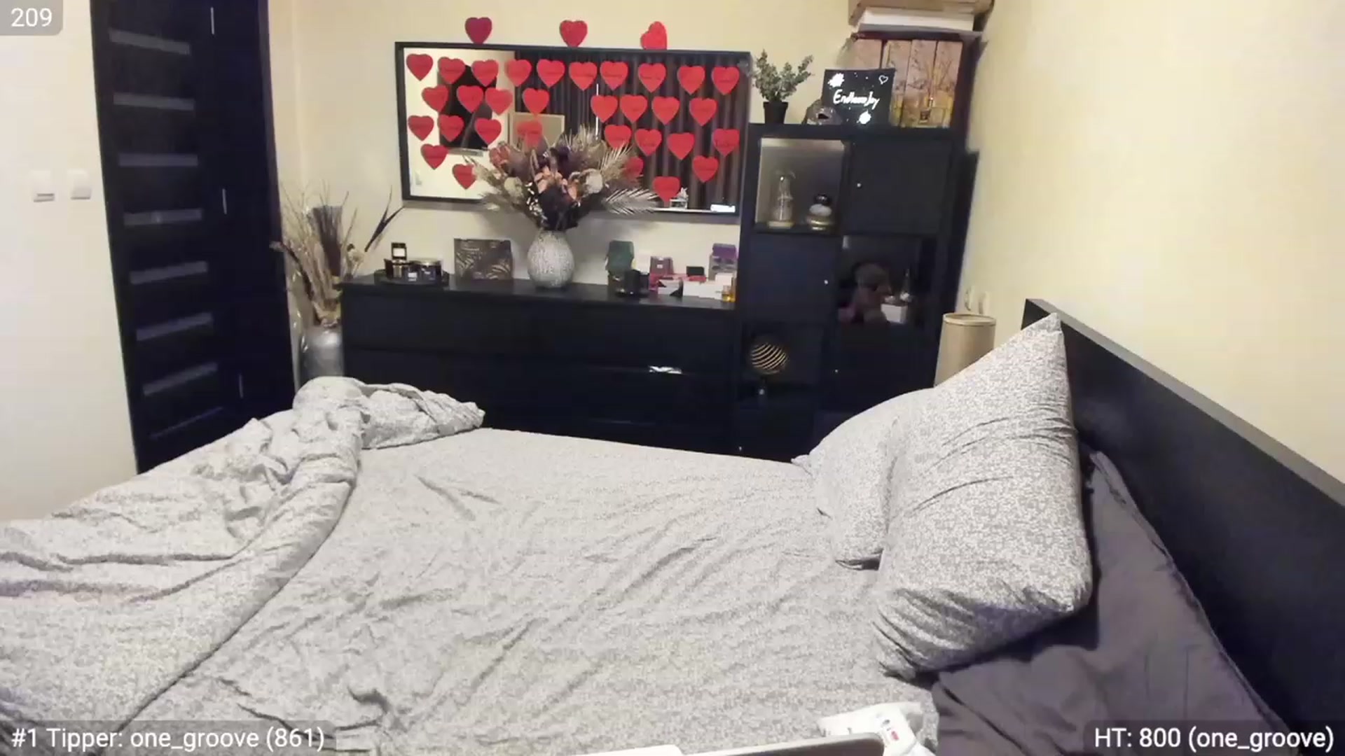 Gallery image thumbnail from EndlesssJoy's myfreecams stream on, 02/20/2023, 08:22 image 2 of 20