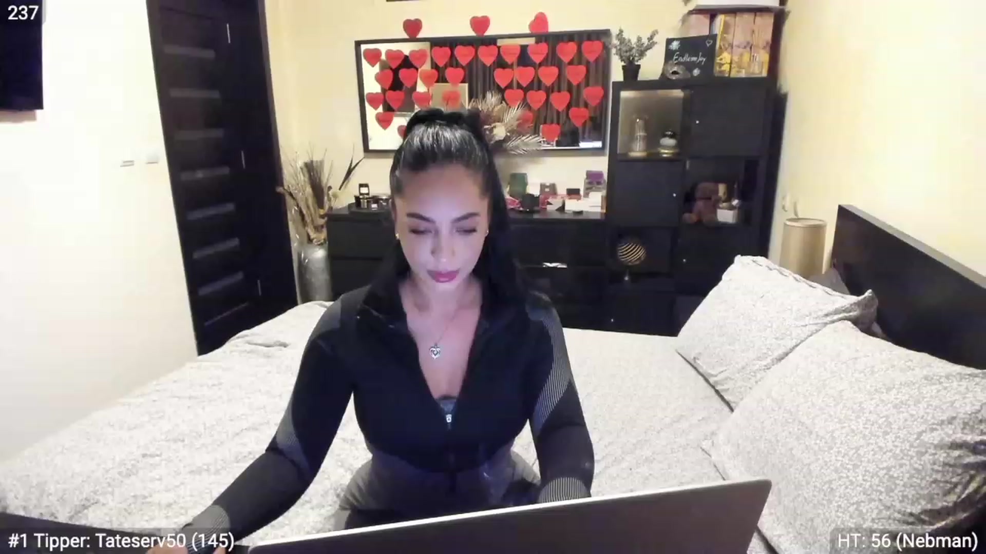Gallery image thumbnail from EndlesssJoy's myfreecams stream on, 02/24/2023, 02:58 image 8 of 20