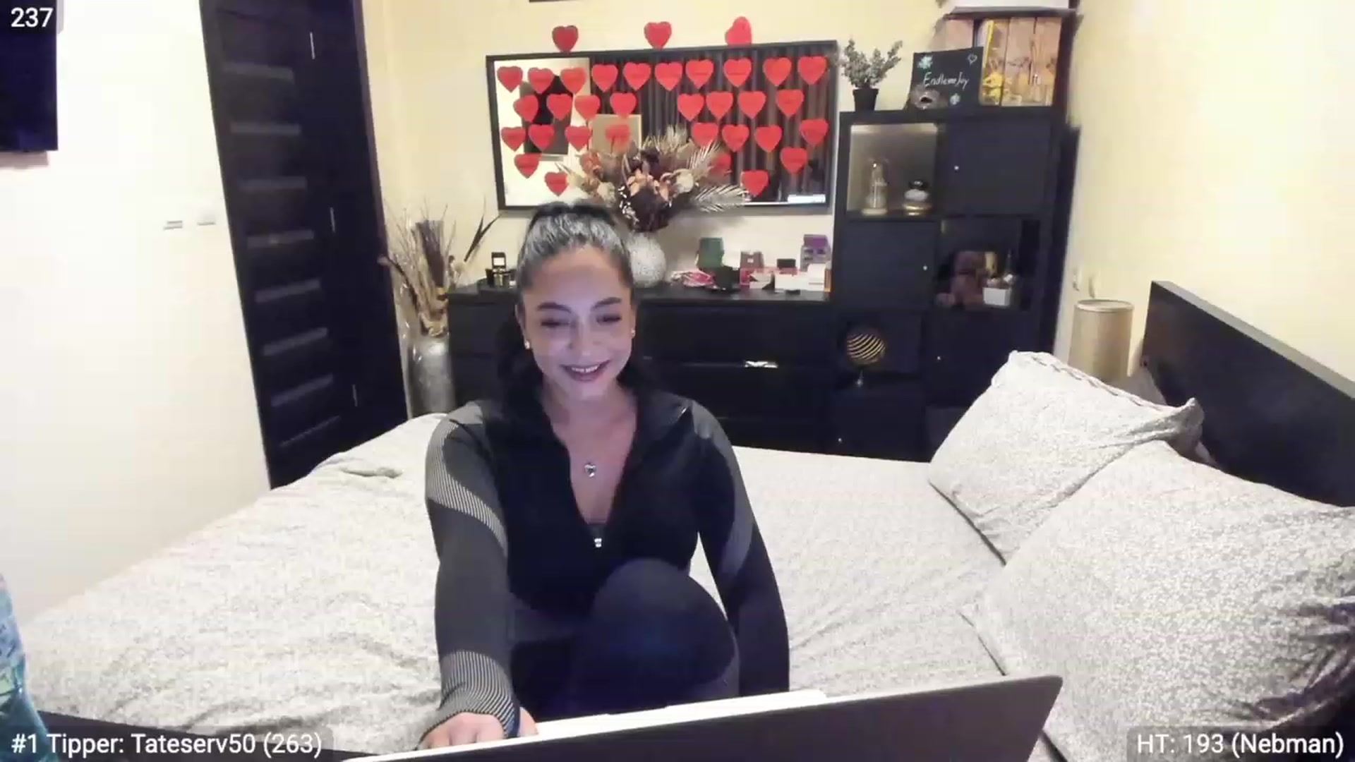 Gallery image thumbnail from EndlesssJoy's myfreecams stream on, 02/24/2023, 02:58 image 20 of 20