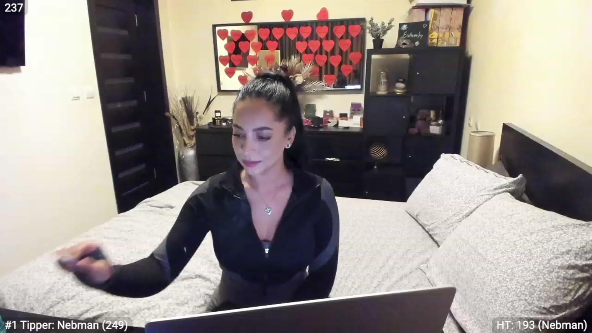 Gallery image thumbnail from EndlesssJoy's myfreecams stream on, 02/24/2023, 02:58 image 15 of 20