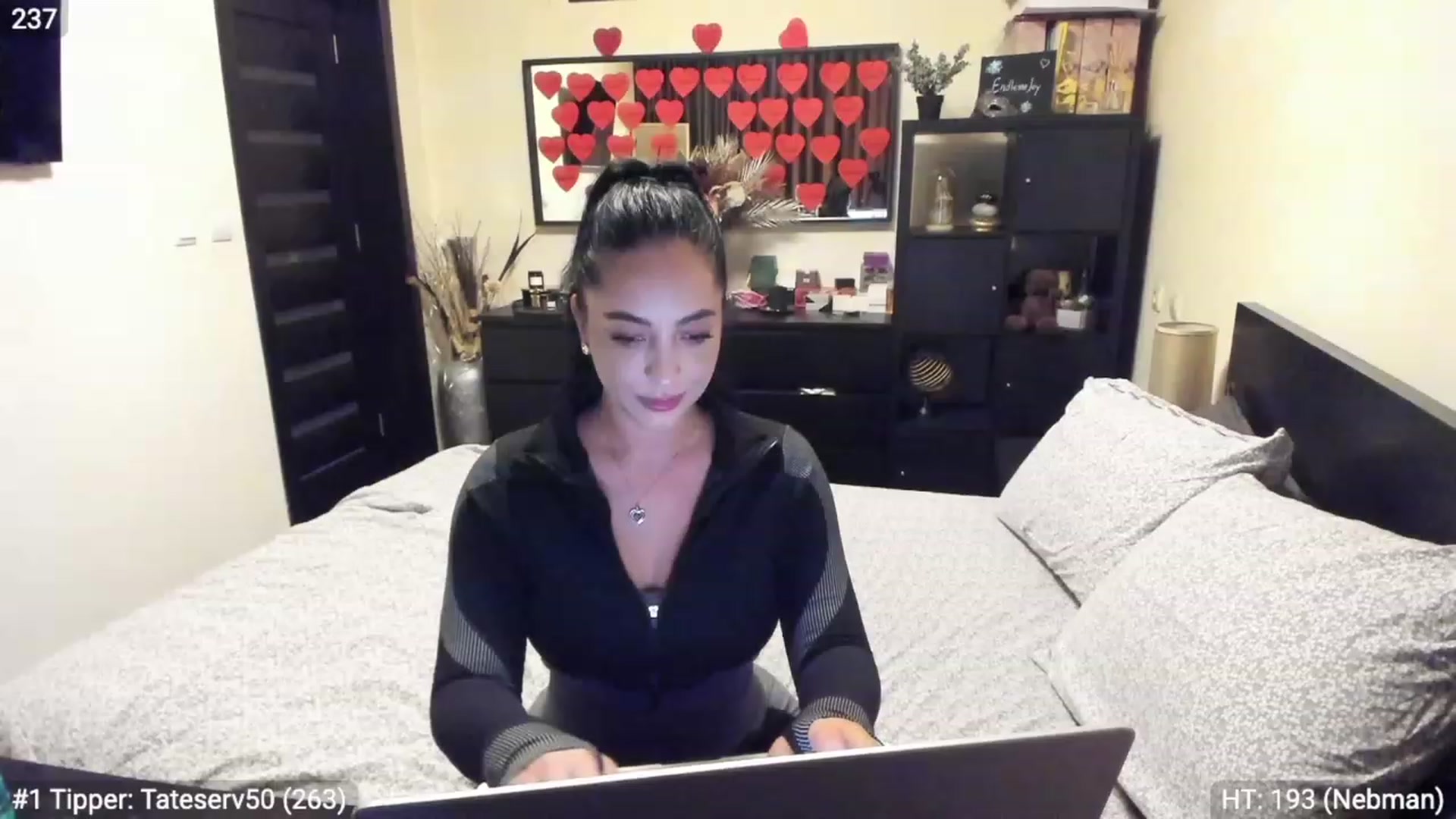 Gallery image thumbnail from EndlesssJoy's myfreecams stream on, 02/24/2023, 02:58 image 18 of 20
