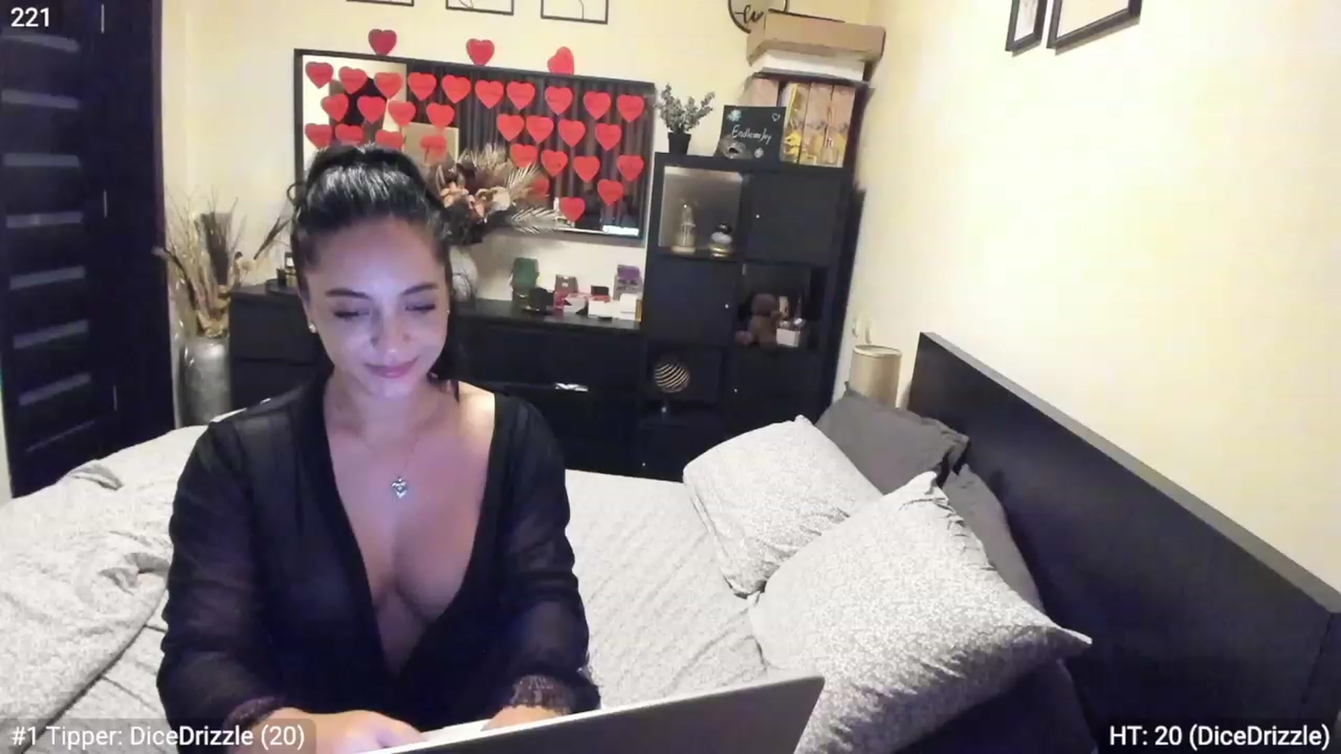 Gallery image thumbnail from EndlesssJoy's myfreecams stream on, 02/24/2023, 08:44 image 17 of 20