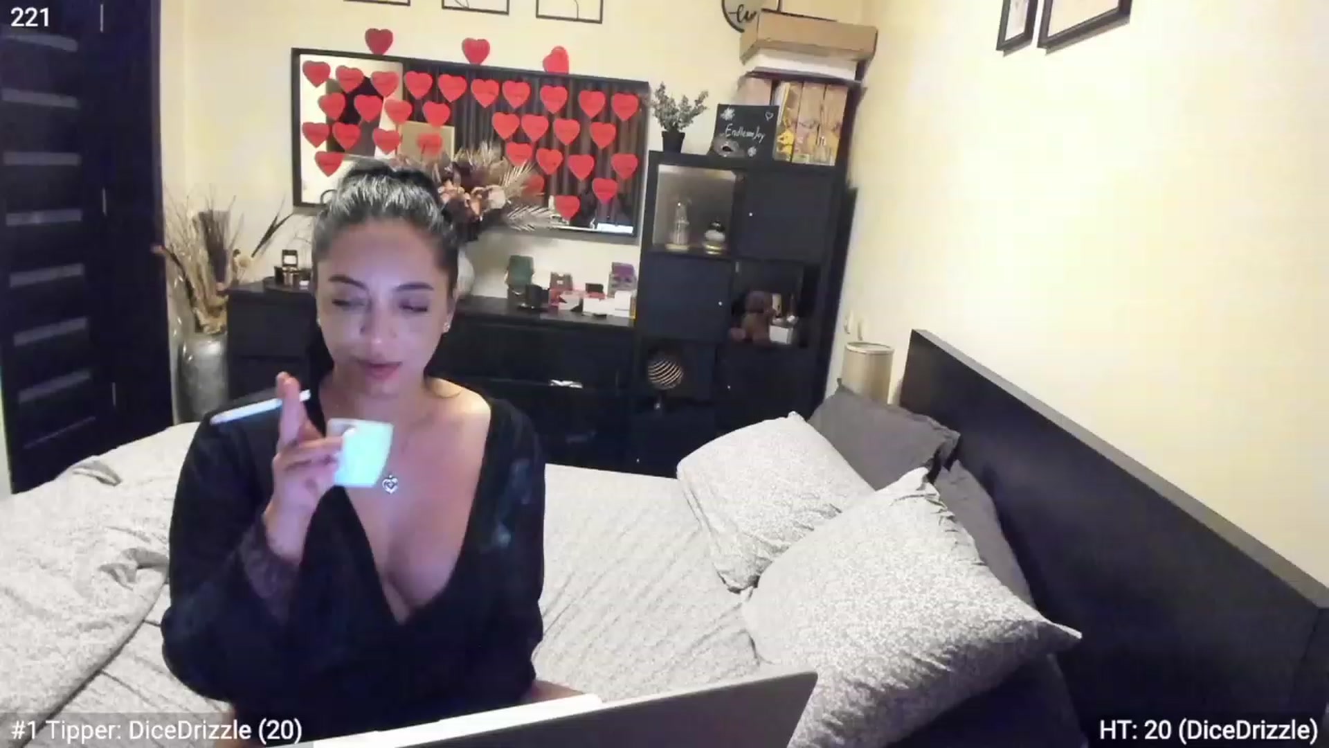 Gallery image thumbnail from EndlesssJoy's myfreecams stream on, 02/24/2023, 08:44 image 18 of 20