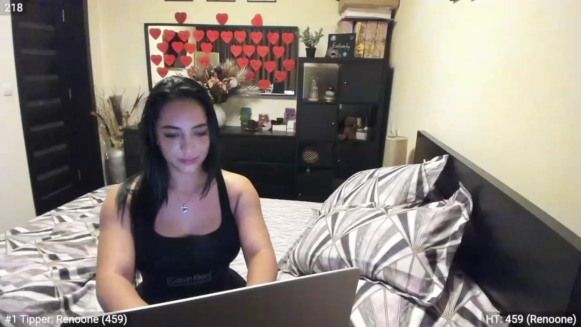 Gallery image thumbnail from EndlesssJoy's myfreecams stream on, 02/26/2023, 04:53 image 14 of 20