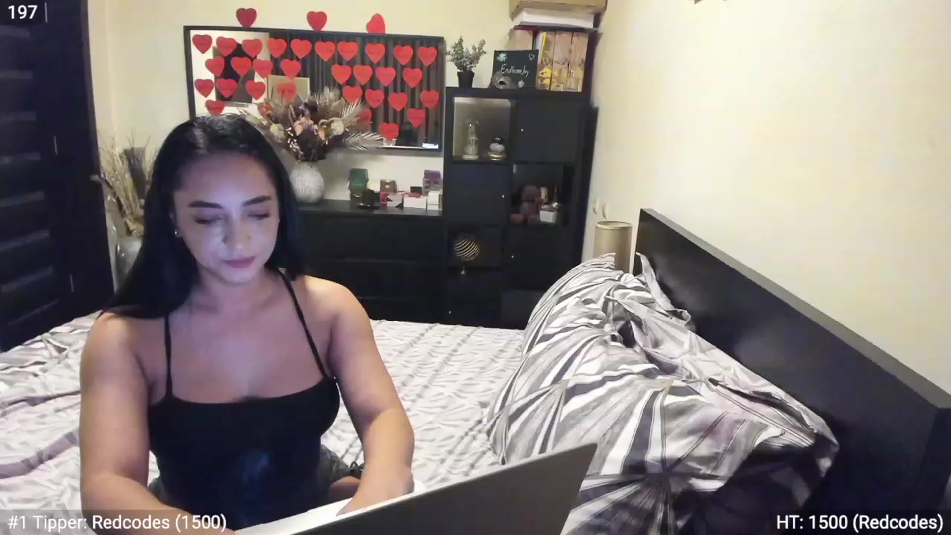 Gallery image thumbnail from EndlesssJoy's myfreecams stream on, 02/27/2023, 03:55 image 17 of 20
