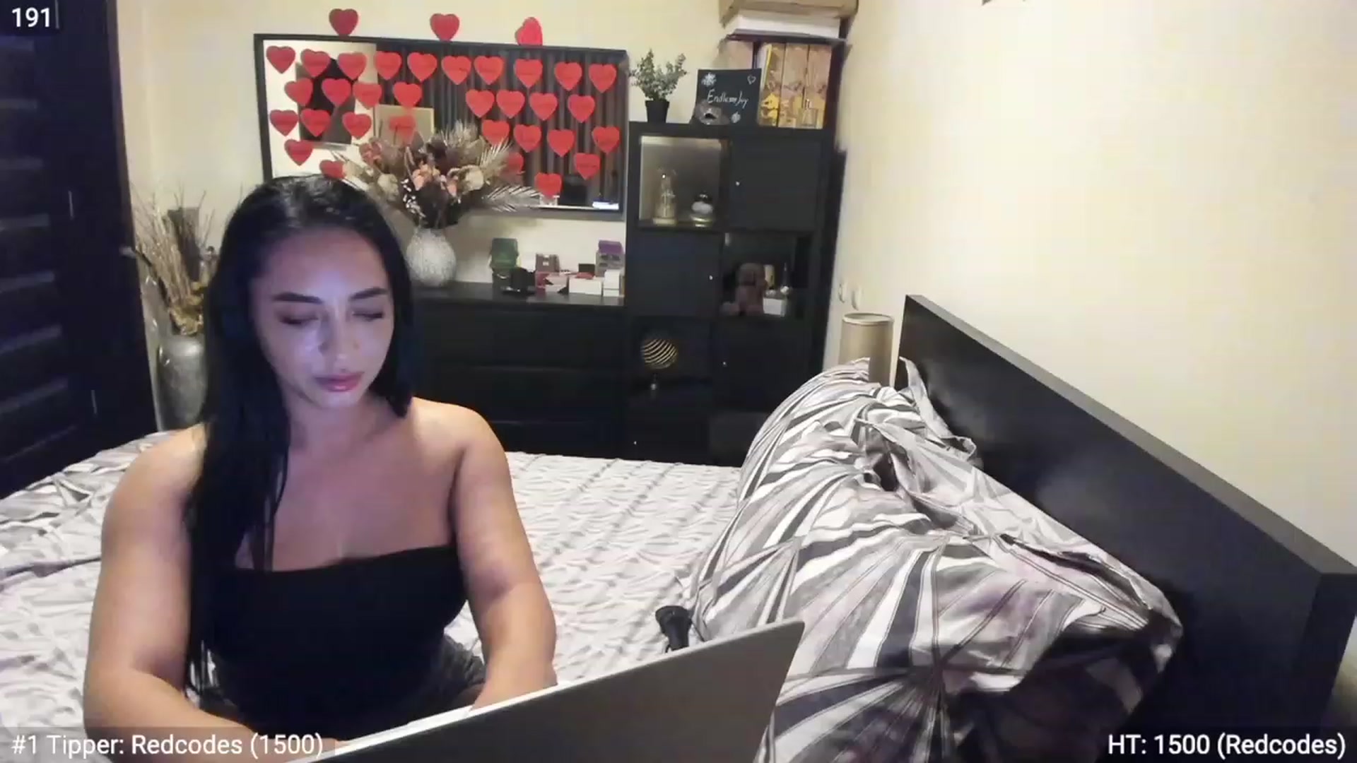 Gallery image thumbnail from EndlesssJoy's myfreecams stream on, 02/27/2023, 04:57 image 8 of 20
