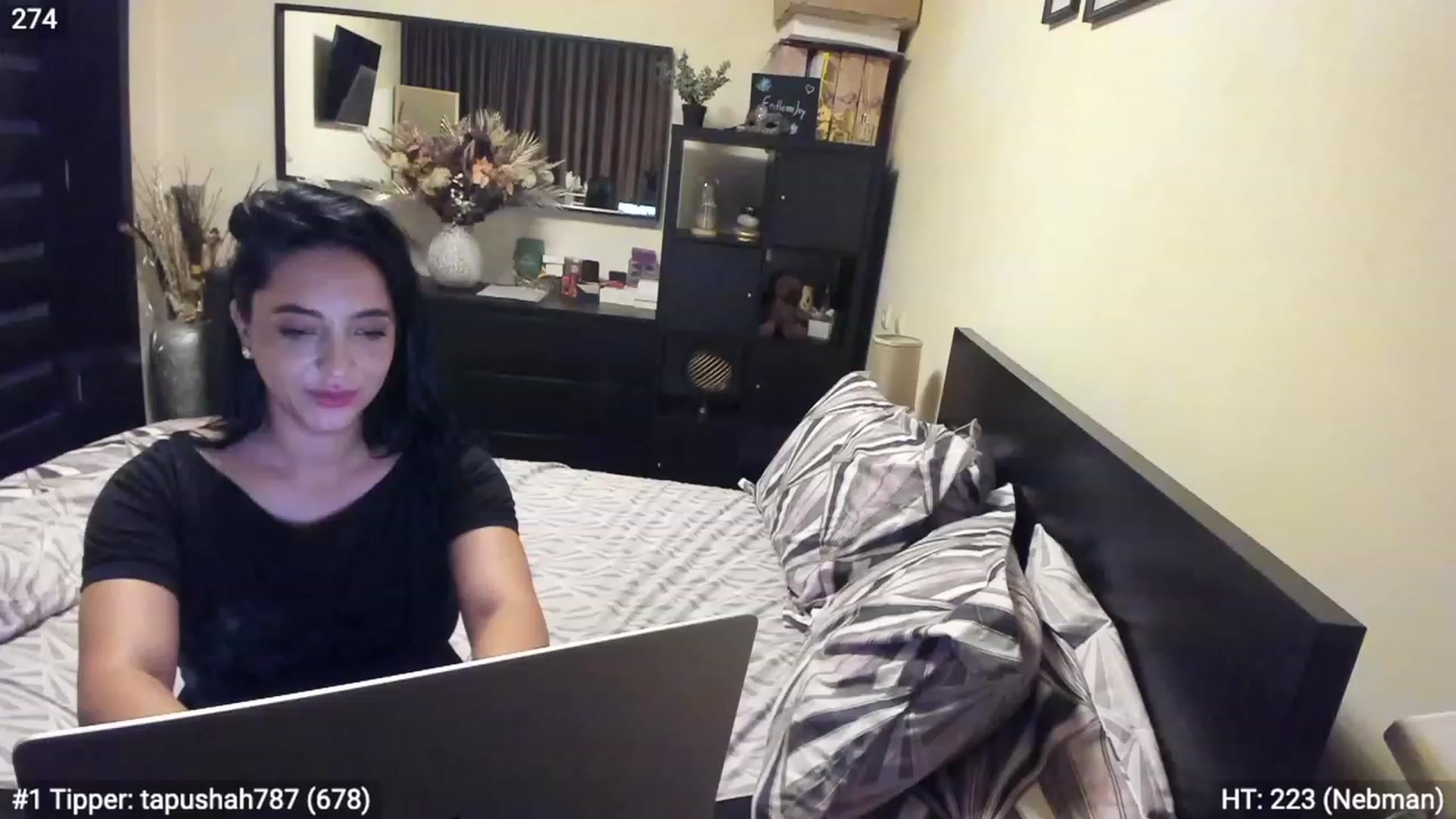 Gallery image thumbnail from EndlesssJoy's myfreecams stream on, 03/02/2023, 08:43 image 16 of 20
