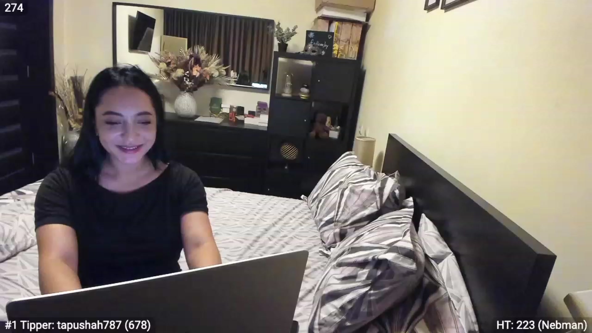 Gallery image thumbnail from EndlesssJoy's myfreecams stream on, 03/02/2023, 08:43 image 15 of 20