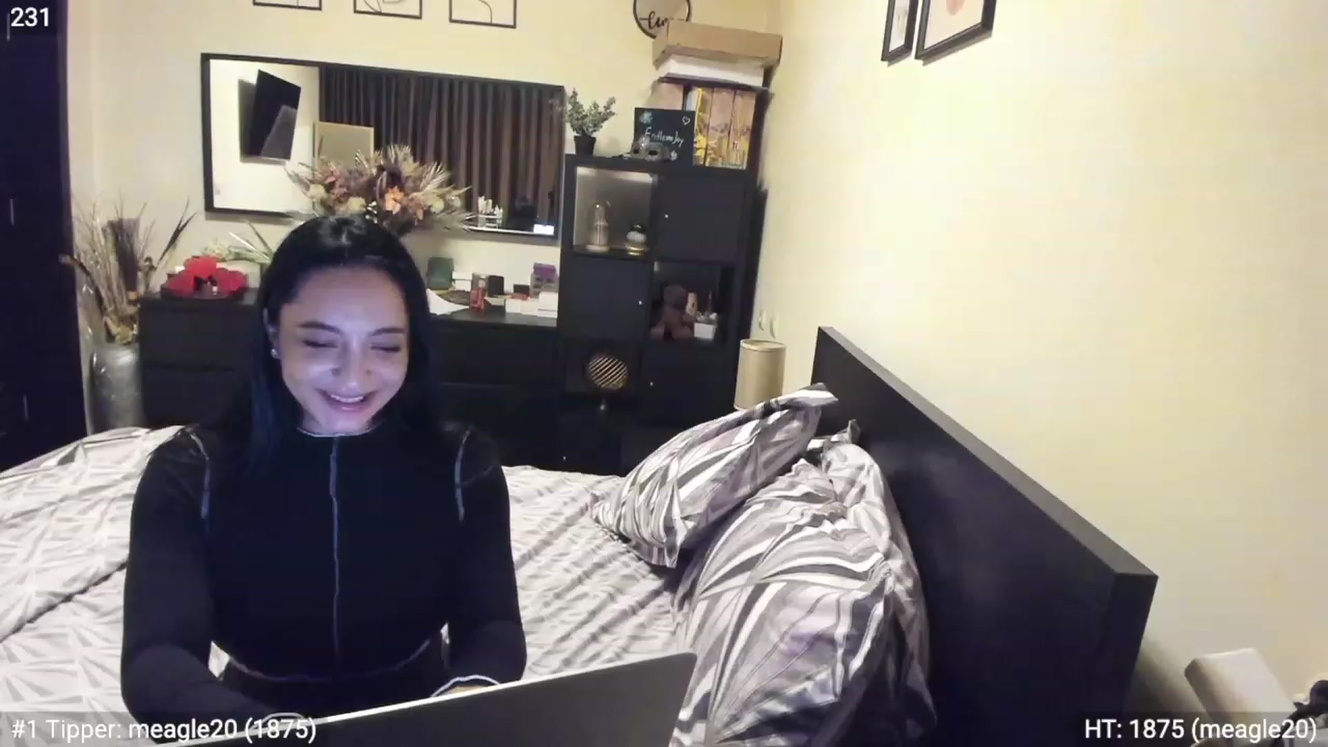 Gallery image thumbnail from EndlesssJoy's myfreecams stream on, 03/03/2023, 08:04 image 11 of 20