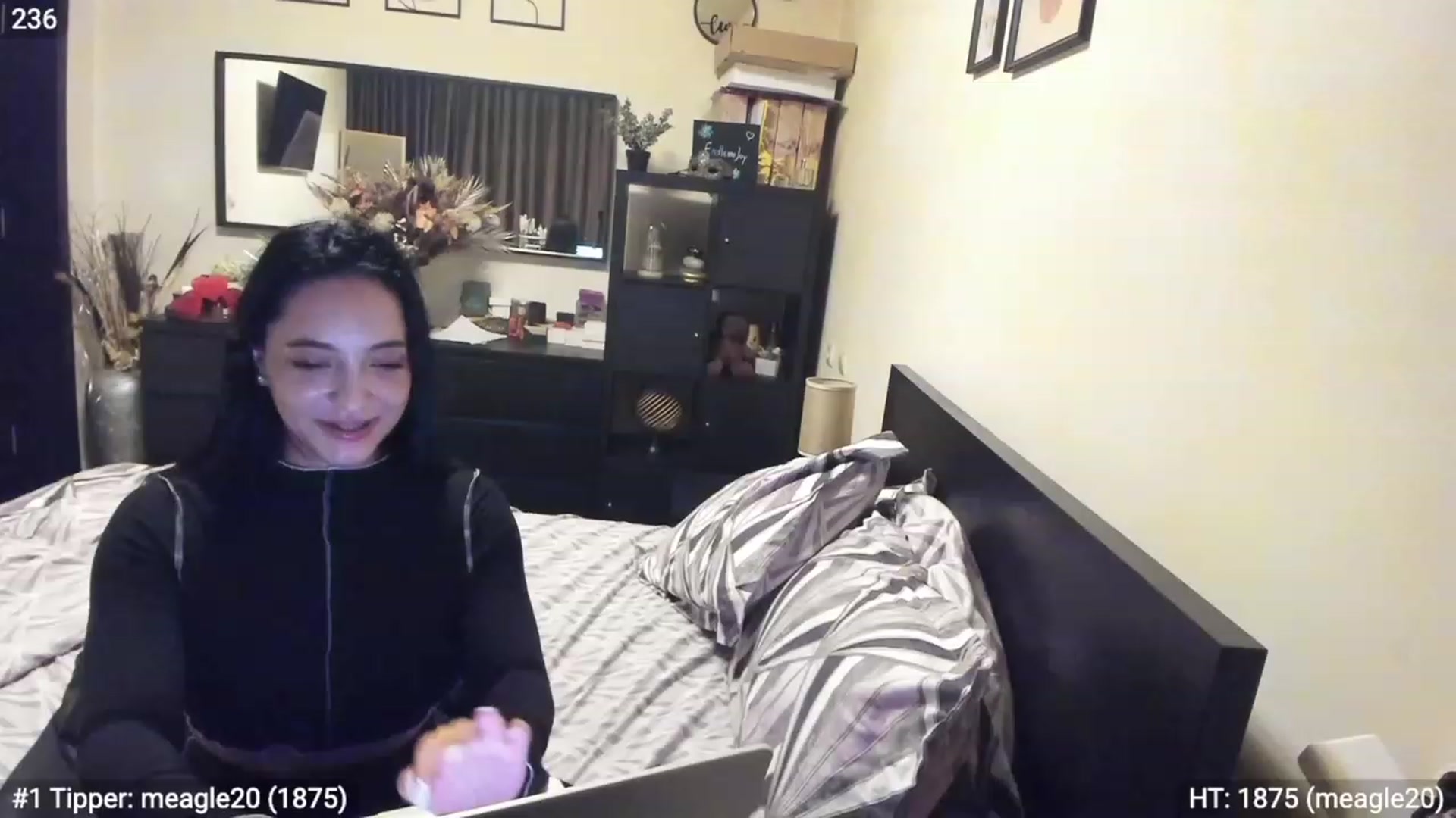 Gallery image thumbnail from EndlesssJoy's myfreecams stream on, 03/03/2023, 08:53 image 11 of 20