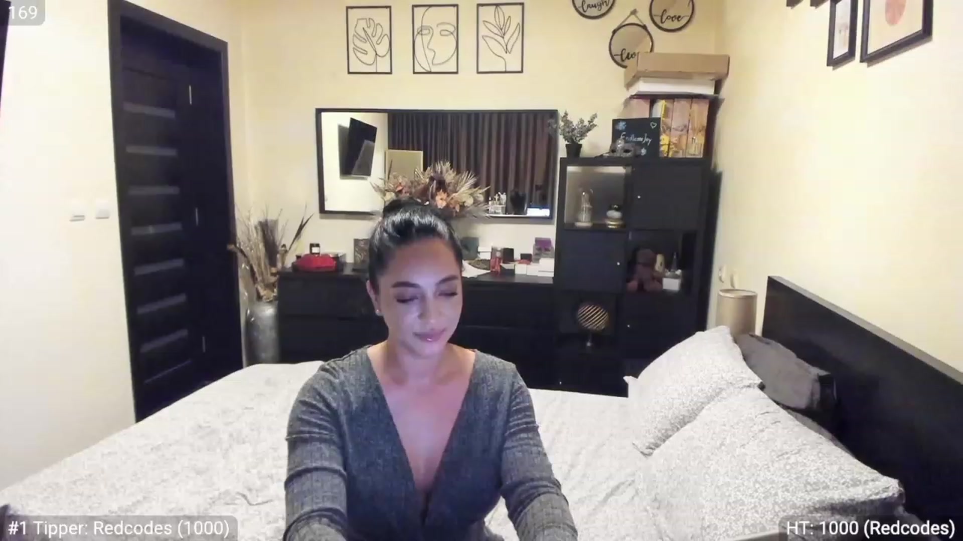 Gallery image thumbnail from EndlesssJoy's myfreecams stream on, 03/05/2023, 04:06 image 12 of 20