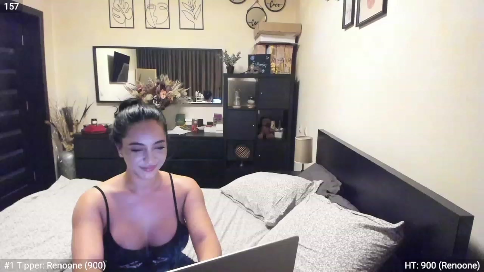 Gallery image thumbnail from EndlesssJoy's myfreecams stream on, 03/06/2023, 03:52 image 13 of 20