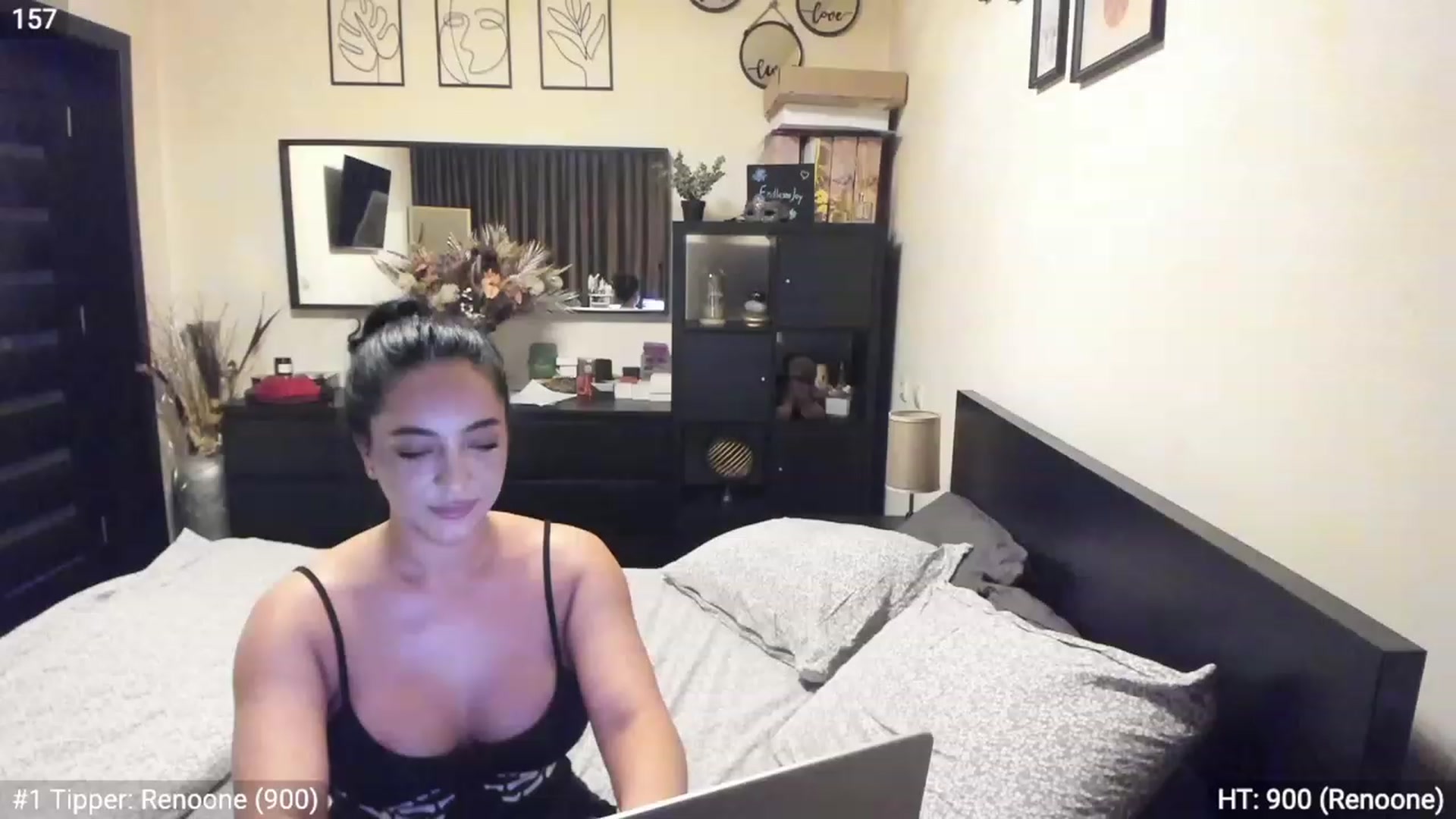 Gallery image thumbnail from EndlesssJoy's myfreecams stream on, 03/06/2023, 03:52 image 11 of 20