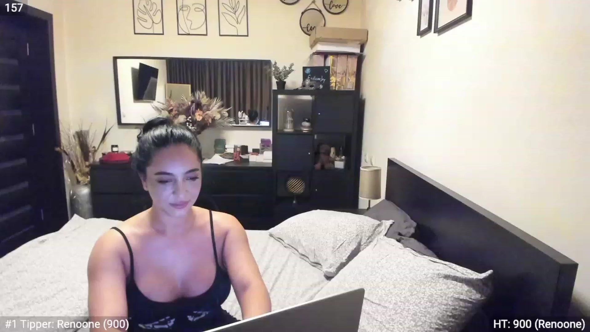 Gallery image thumbnail from EndlesssJoy's myfreecams stream on, 03/06/2023, 03:52 image 12 of 20