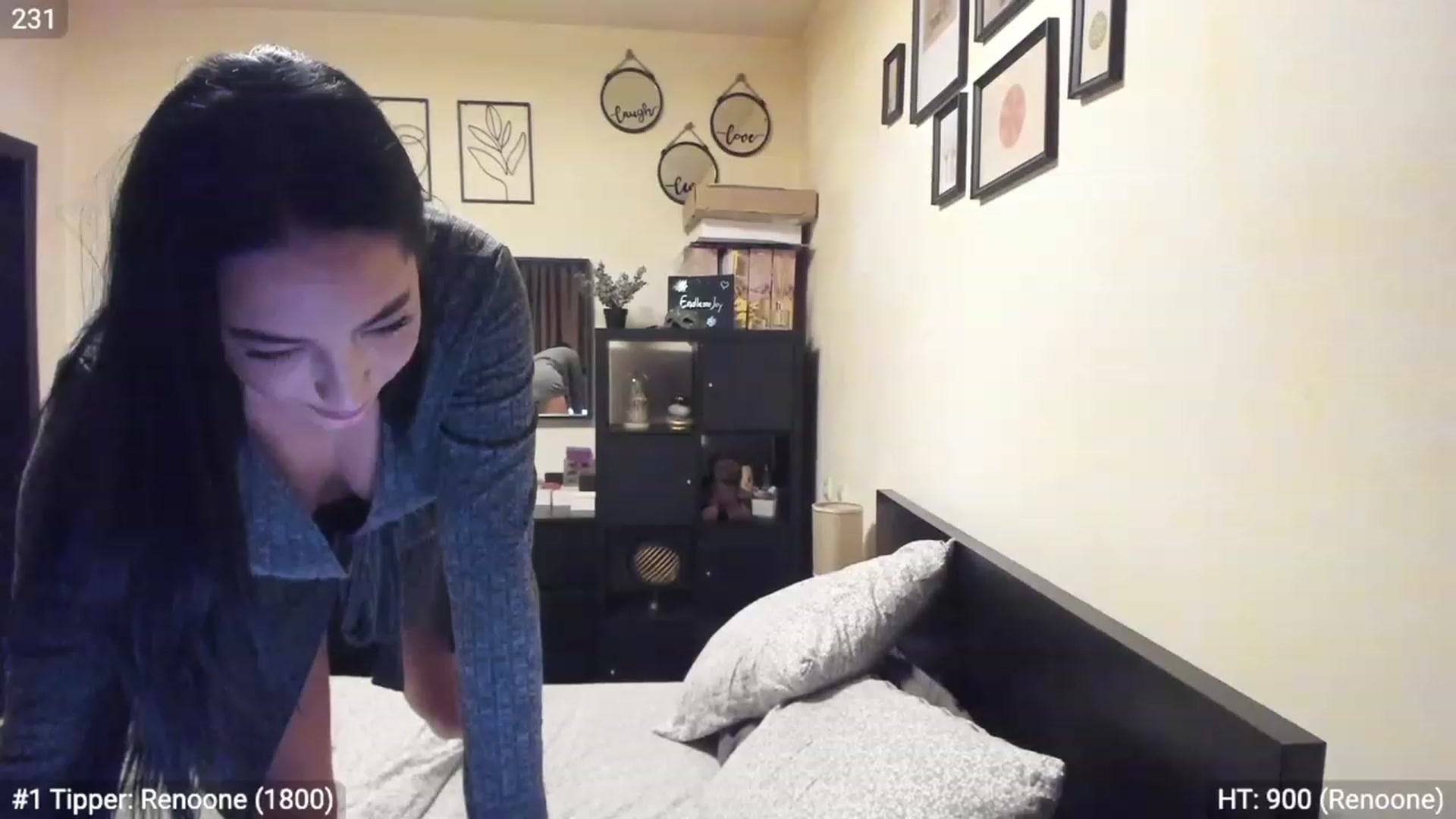 Gallery image thumbnail from EndlesssJoy's myfreecams stream on, 03/10/2023, 05:27 image 10 of 20