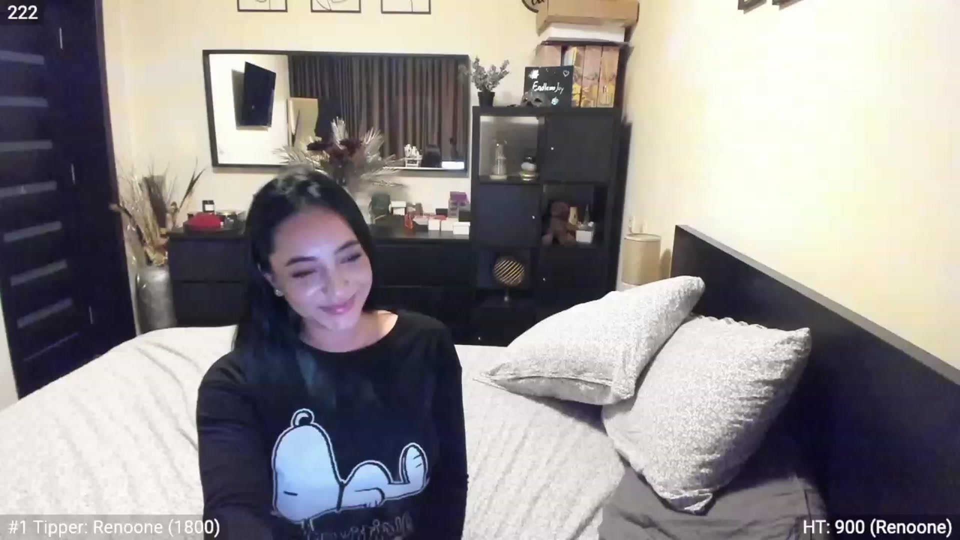Gallery image thumbnail from EndlesssJoy's myfreecams stream on, 03/10/2023, 06:52 image 4 of 20