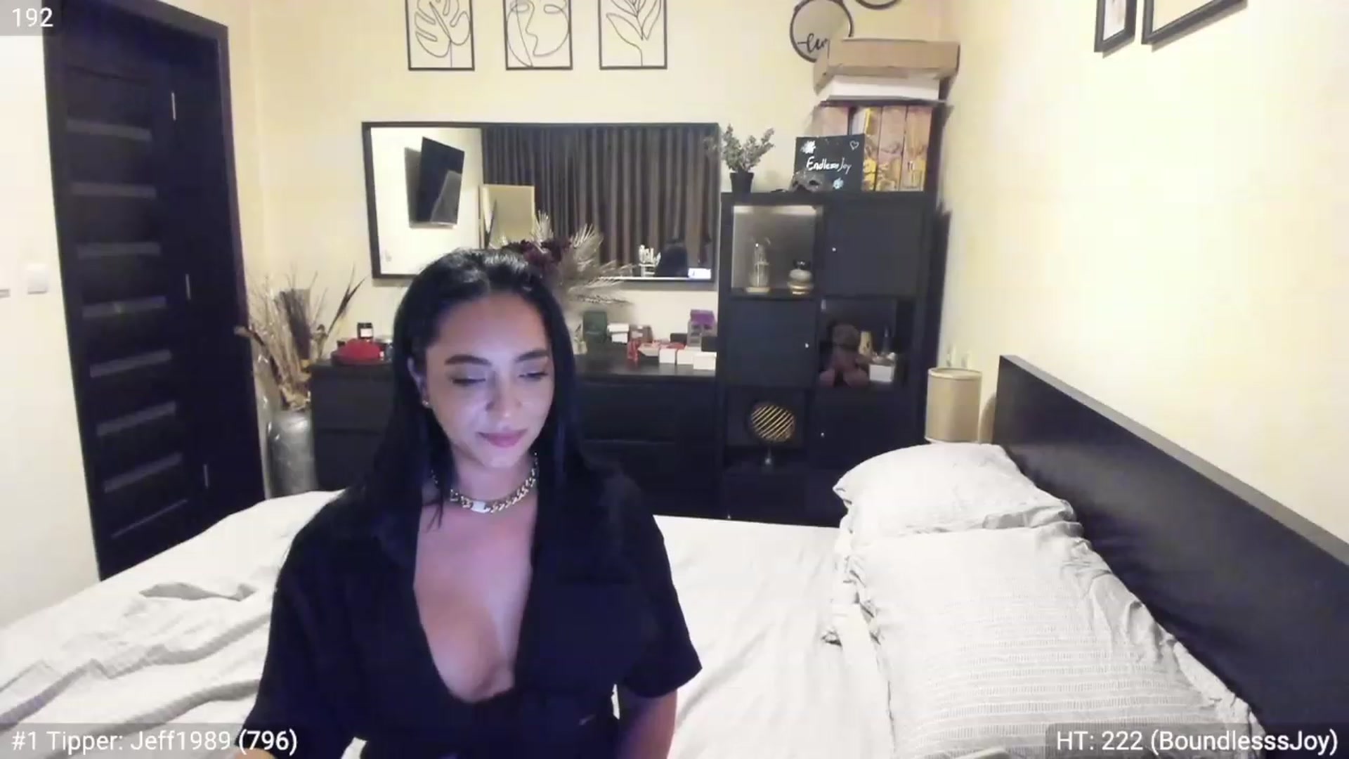 Gallery image thumbnail from EndlesssJoy's myfreecams stream on, 03/11/2023, 06:09 image 20 of 20