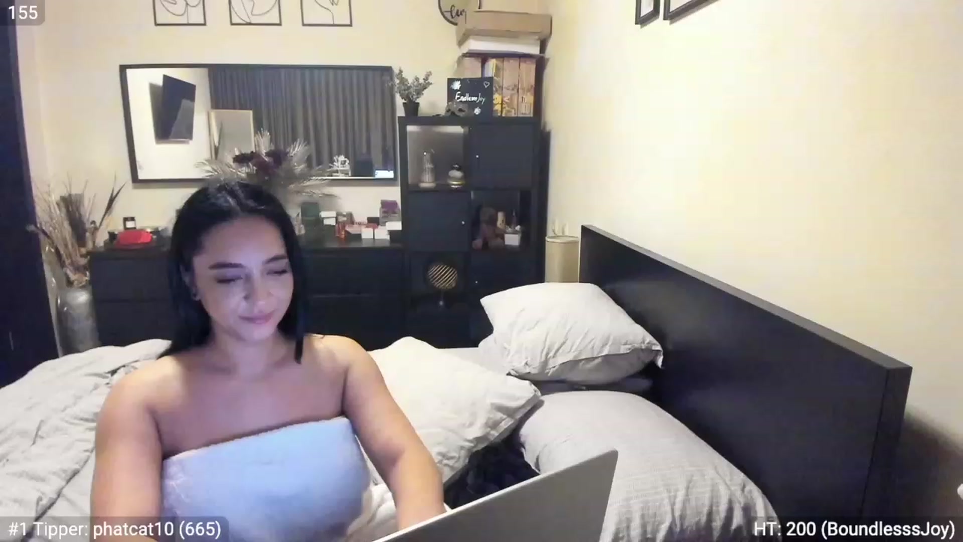 Gallery image thumbnail from EndlesssJoy's myfreecams stream on, 03/13/2023, 08:38 image 5 of 20