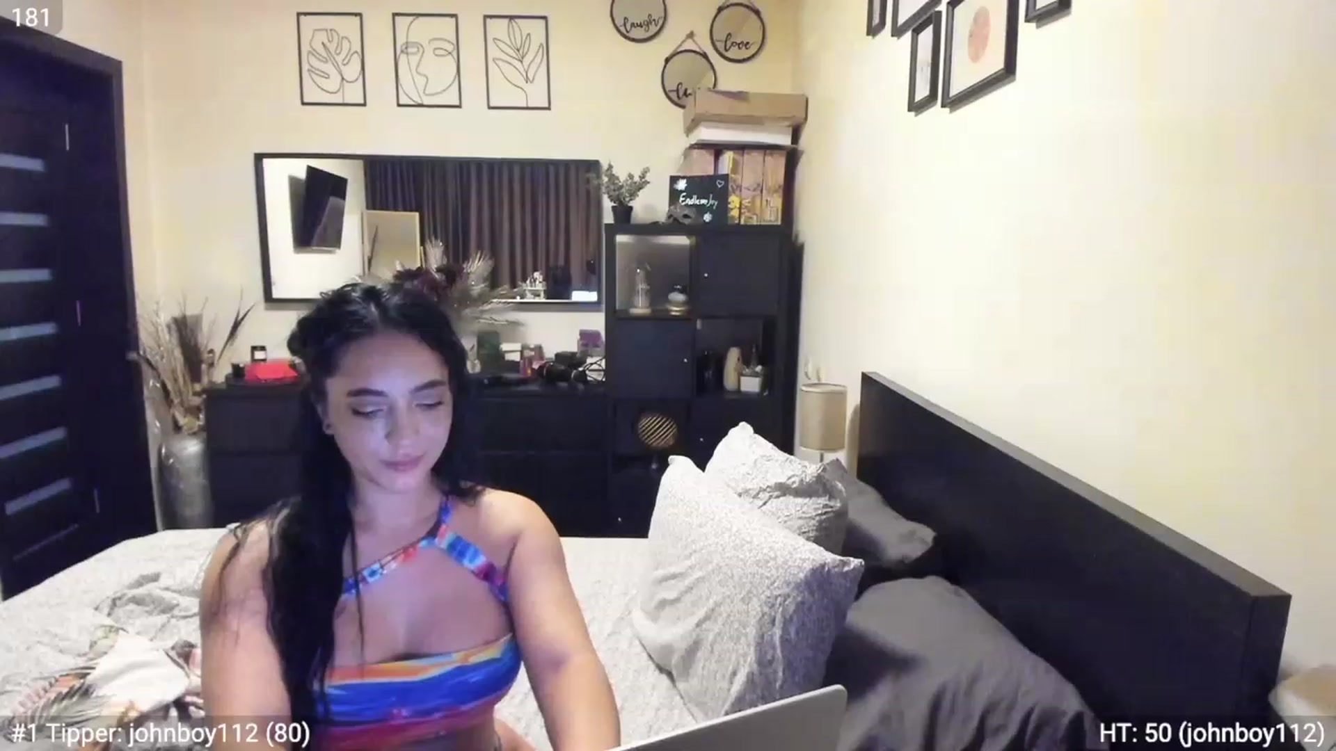 Gallery image thumbnail from EndlesssJoy's myfreecams stream on, 03/18/2023, 08:50 image 8 of 20