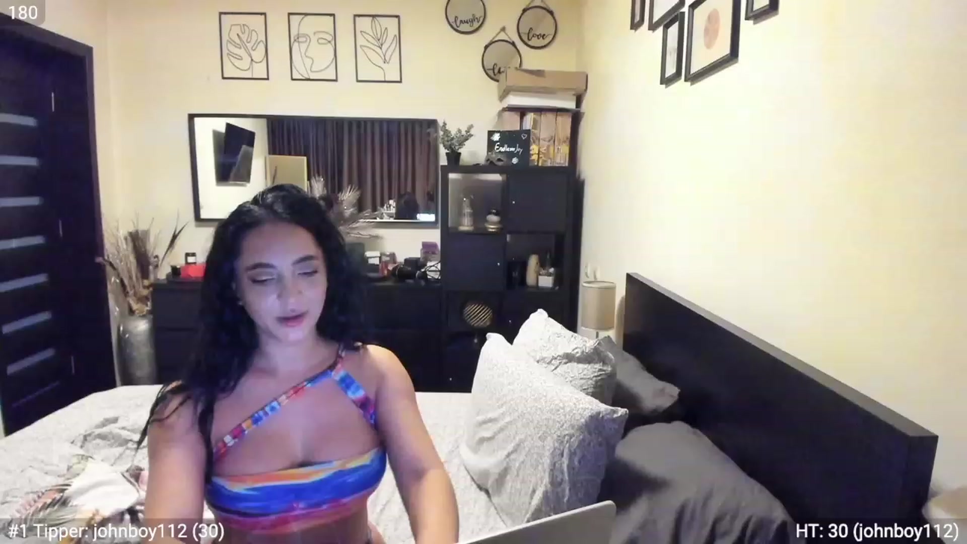 Gallery image thumbnail from EndlesssJoy's myfreecams stream on, 03/18/2023, 08:50 image 3 of 20