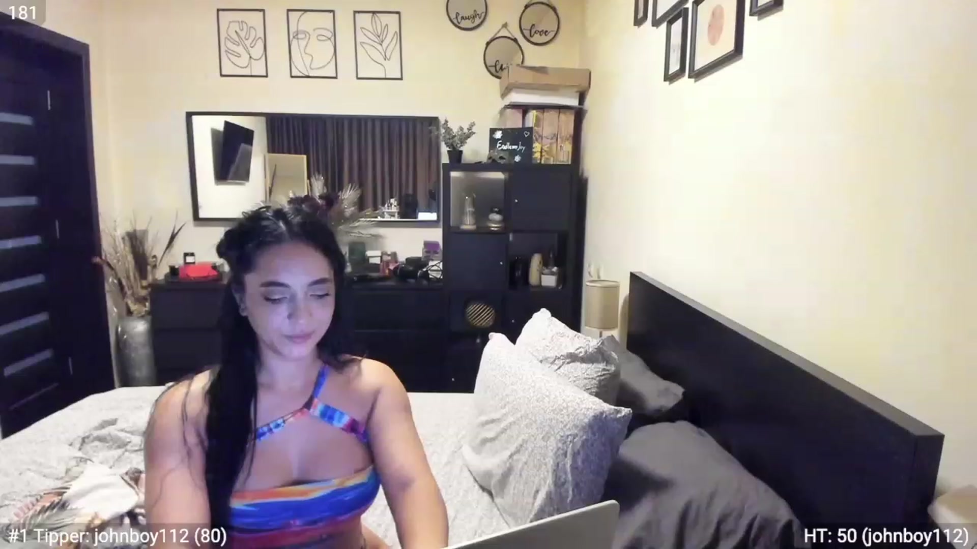 Gallery image thumbnail from EndlesssJoy's myfreecams stream on, 03/18/2023, 08:50 image 9 of 20