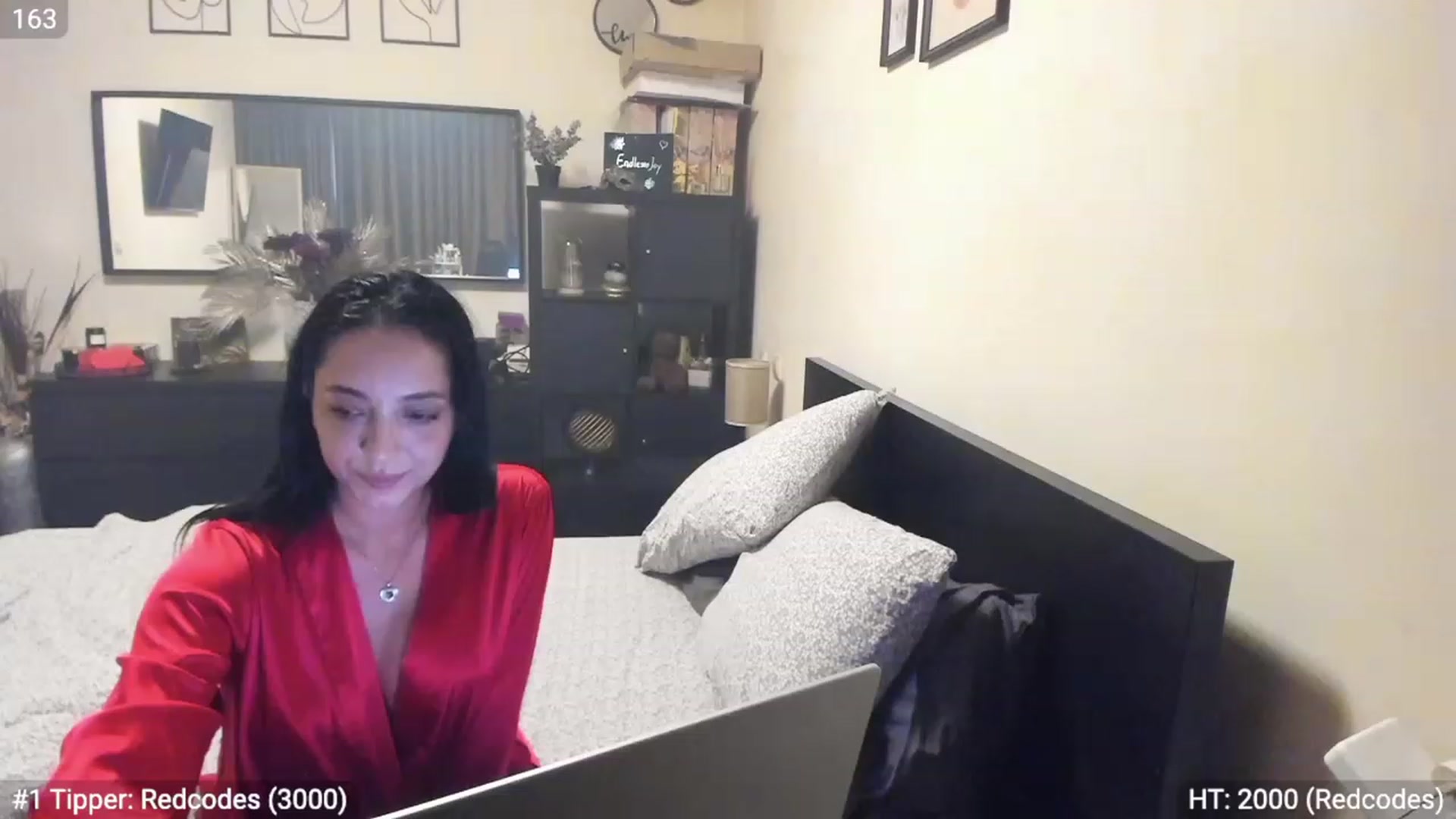 Gallery image thumbnail from EndlesssJoy's myfreecams stream on, 03/19/2023, 12:07 image 8 of 20