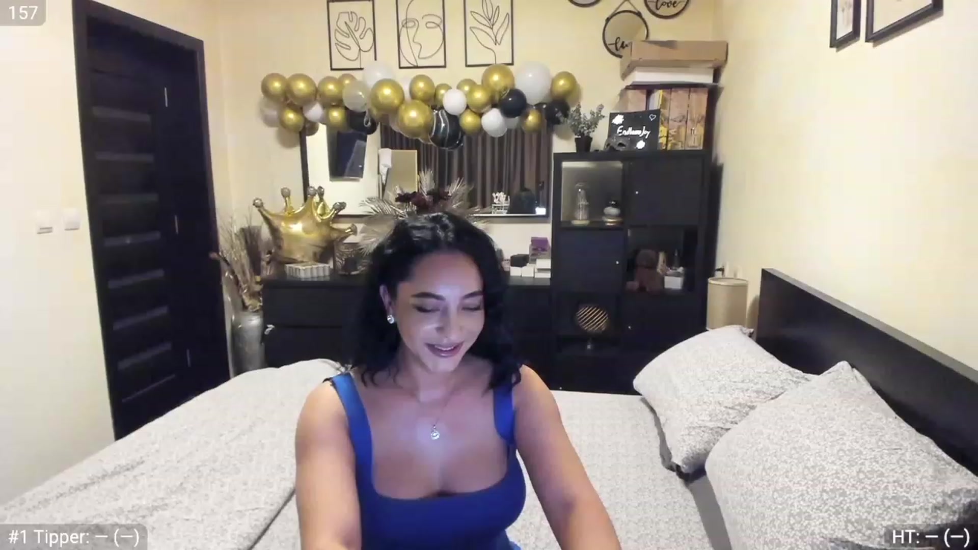Gallery image thumbnail from EndlesssJoy's myfreecams stream on, 03/22/2023, 01:11 image 18 of 20
