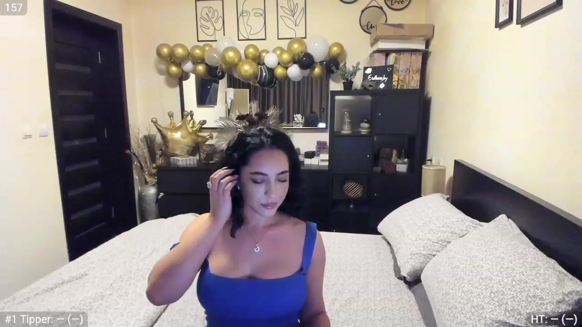 Gallery image thumbnail from EndlesssJoy's myfreecams stream on, 03/22/2023, 01:11 image 4 of 20