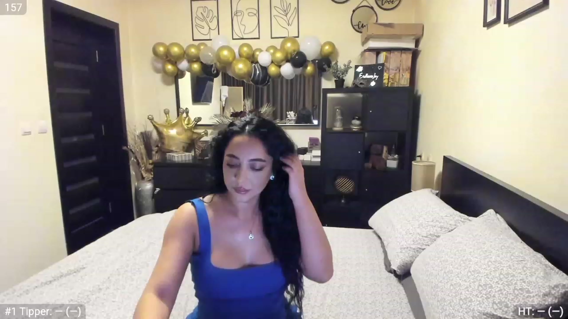 Gallery image thumbnail from EndlesssJoy's myfreecams stream on, 03/22/2023, 01:11 image 5 of 20