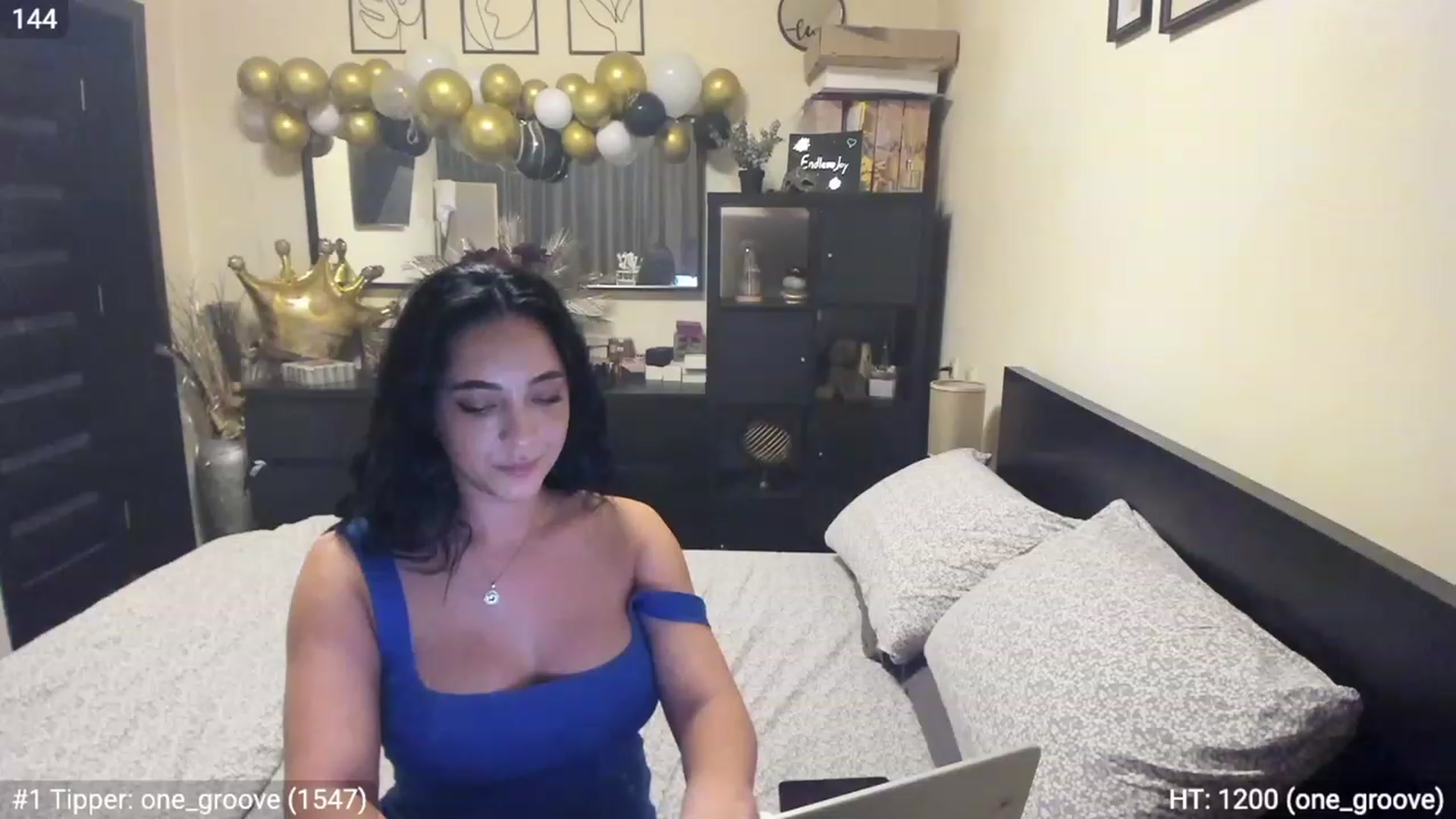 Gallery image thumbnail from EndlesssJoy's myfreecams stream on, 03/22/2023, 06:31 image 20 of 20