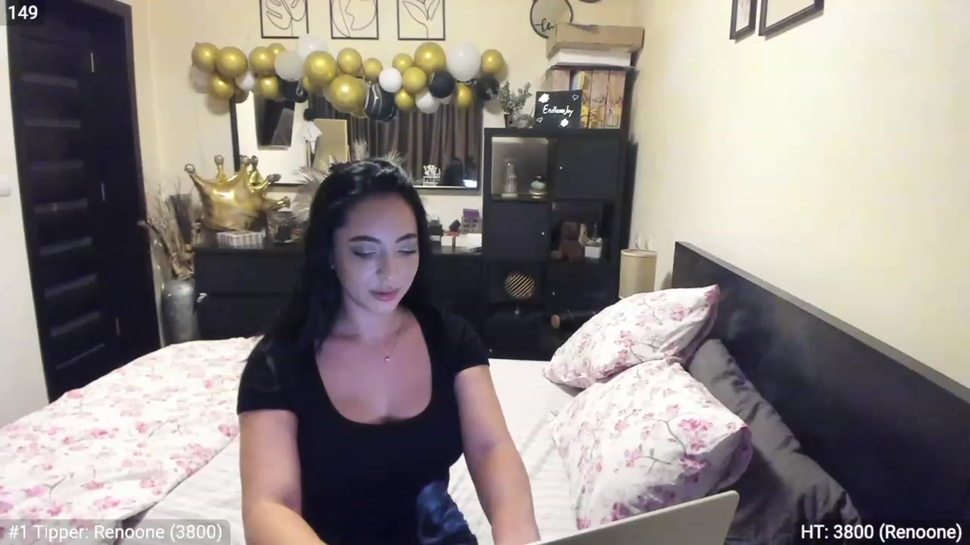 Gallery image thumbnail from EndlesssJoy's myfreecams stream on, 03/25/2023, 04:01 image 14 of 20
