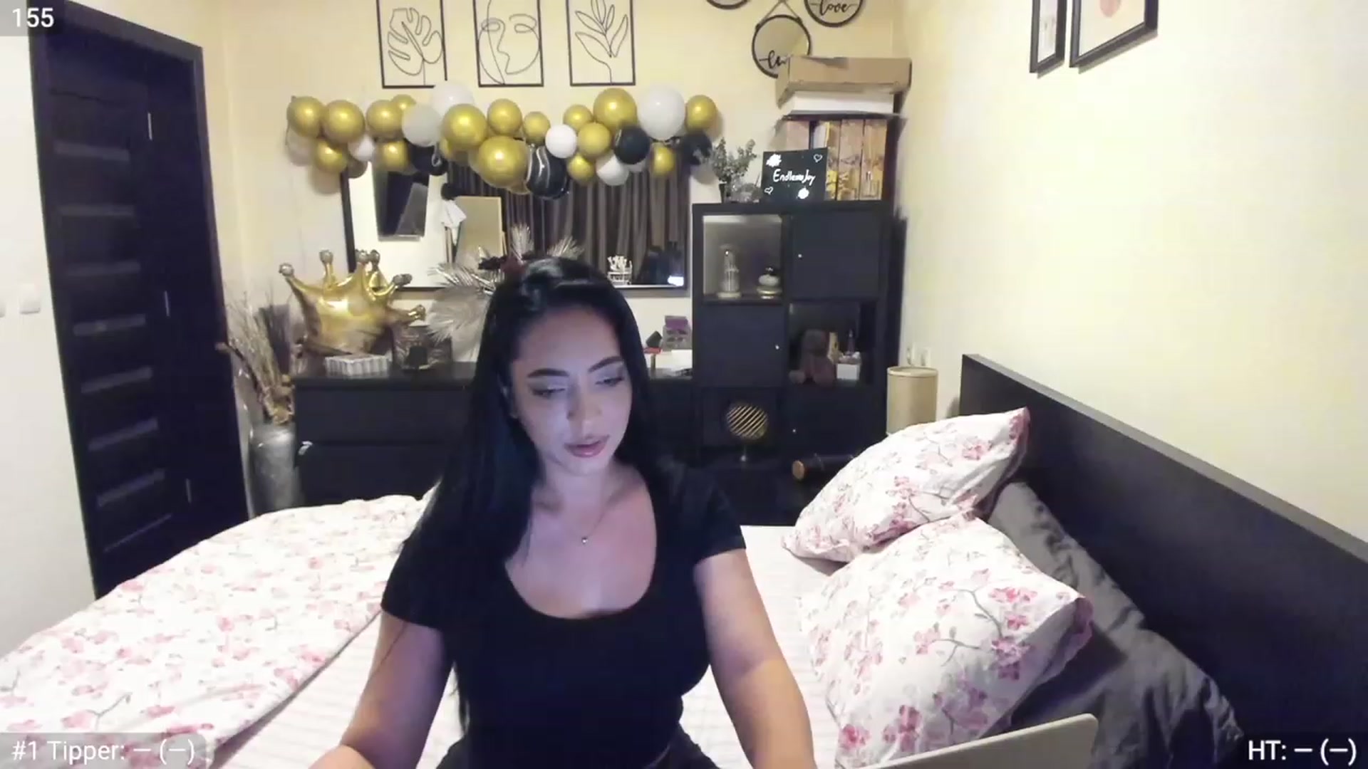 Gallery image thumbnail from EndlesssJoy's myfreecams stream on, 03/25/2023, 04:01 image 2 of 20