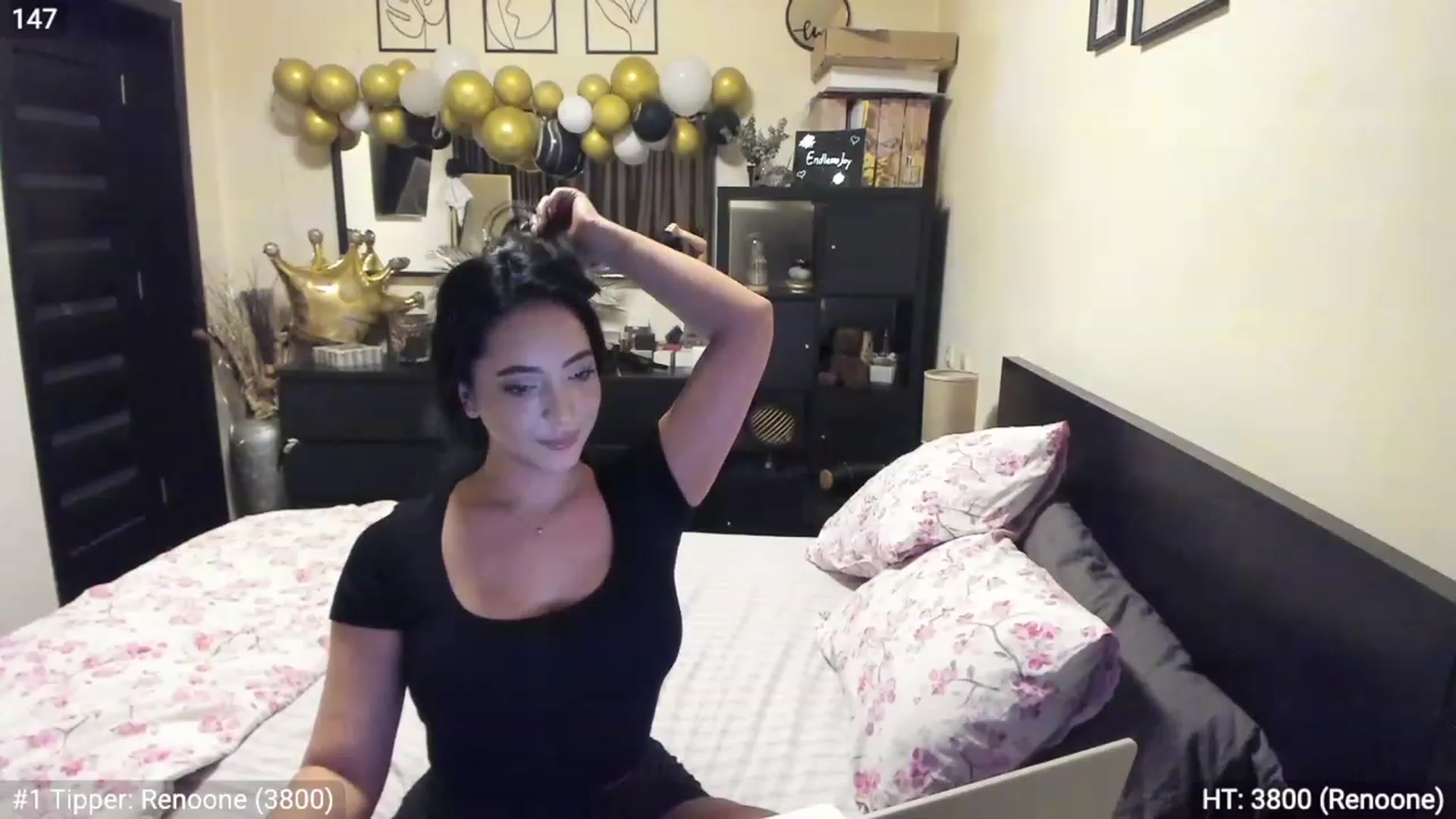 Gallery image thumbnail from EndlesssJoy's myfreecams stream on, 03/25/2023, 04:01 image 19 of 20