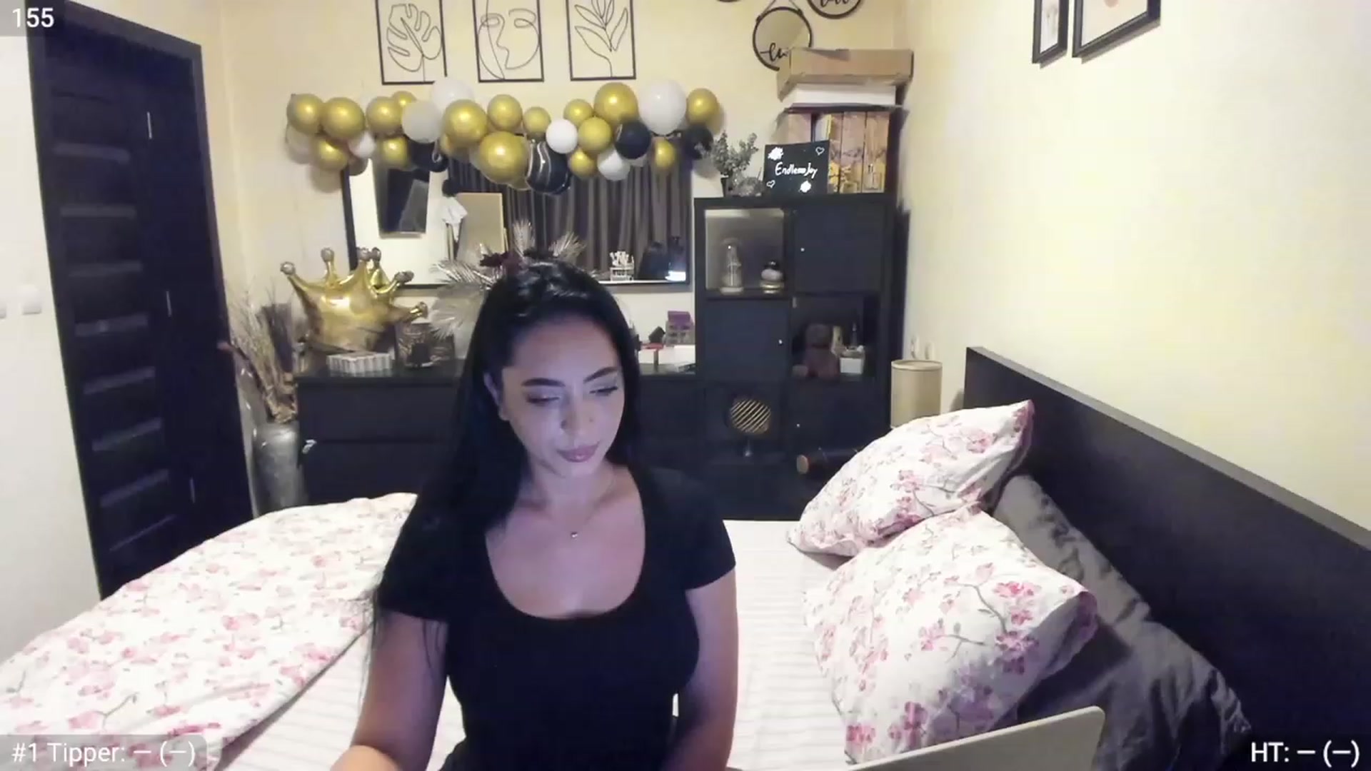 Gallery image thumbnail from EndlesssJoy's myfreecams stream on, 03/25/2023, 04:01 image 4 of 20
