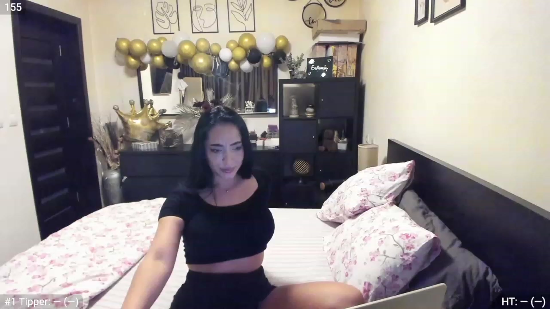 Gallery image thumbnail from EndlesssJoy's myfreecams stream on, 03/25/2023, 04:01 image 6 of 20