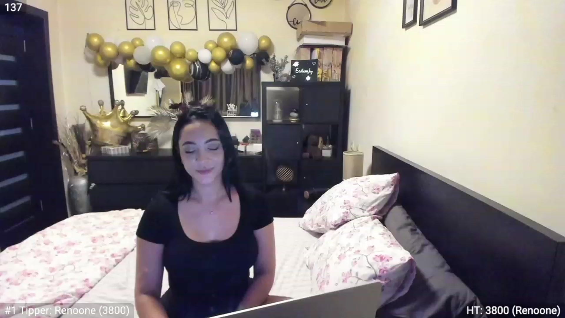 Gallery image thumbnail from EndlesssJoy's myfreecams stream on, 03/25/2023, 07:55 image 9 of 20