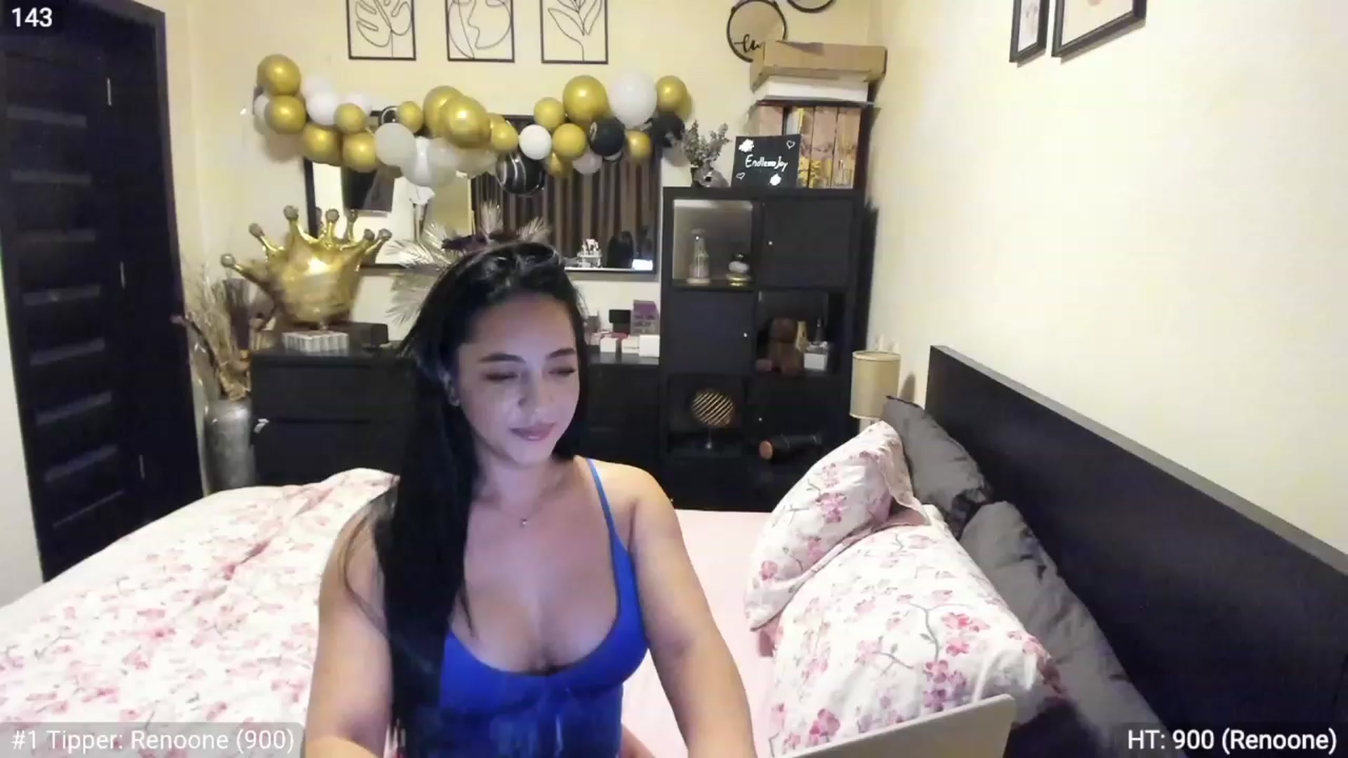 Gallery image thumbnail from EndlesssJoy's myfreecams stream on, 03/26/2023, 02:59 image 11 of 20