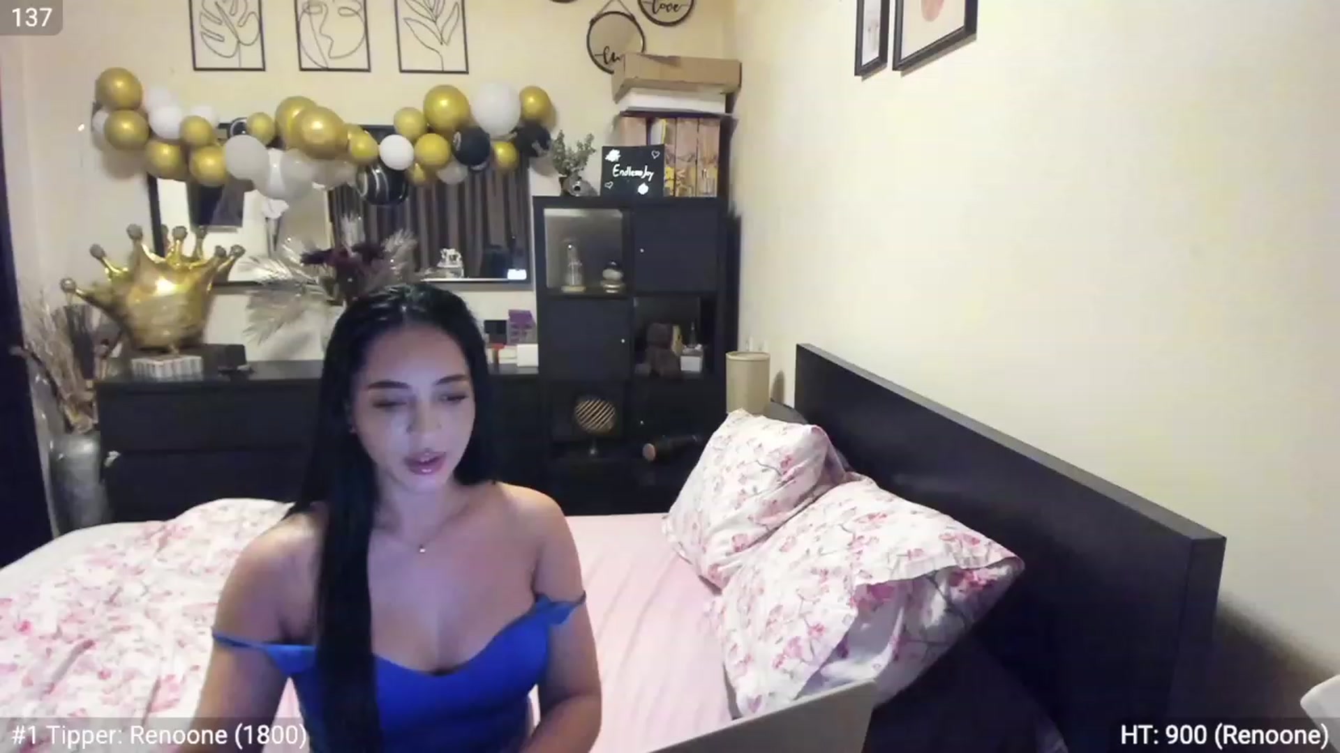 Gallery image thumbnail from EndlesssJoy's myfreecams stream on, 03/26/2023, 04:34 image 7 of 20