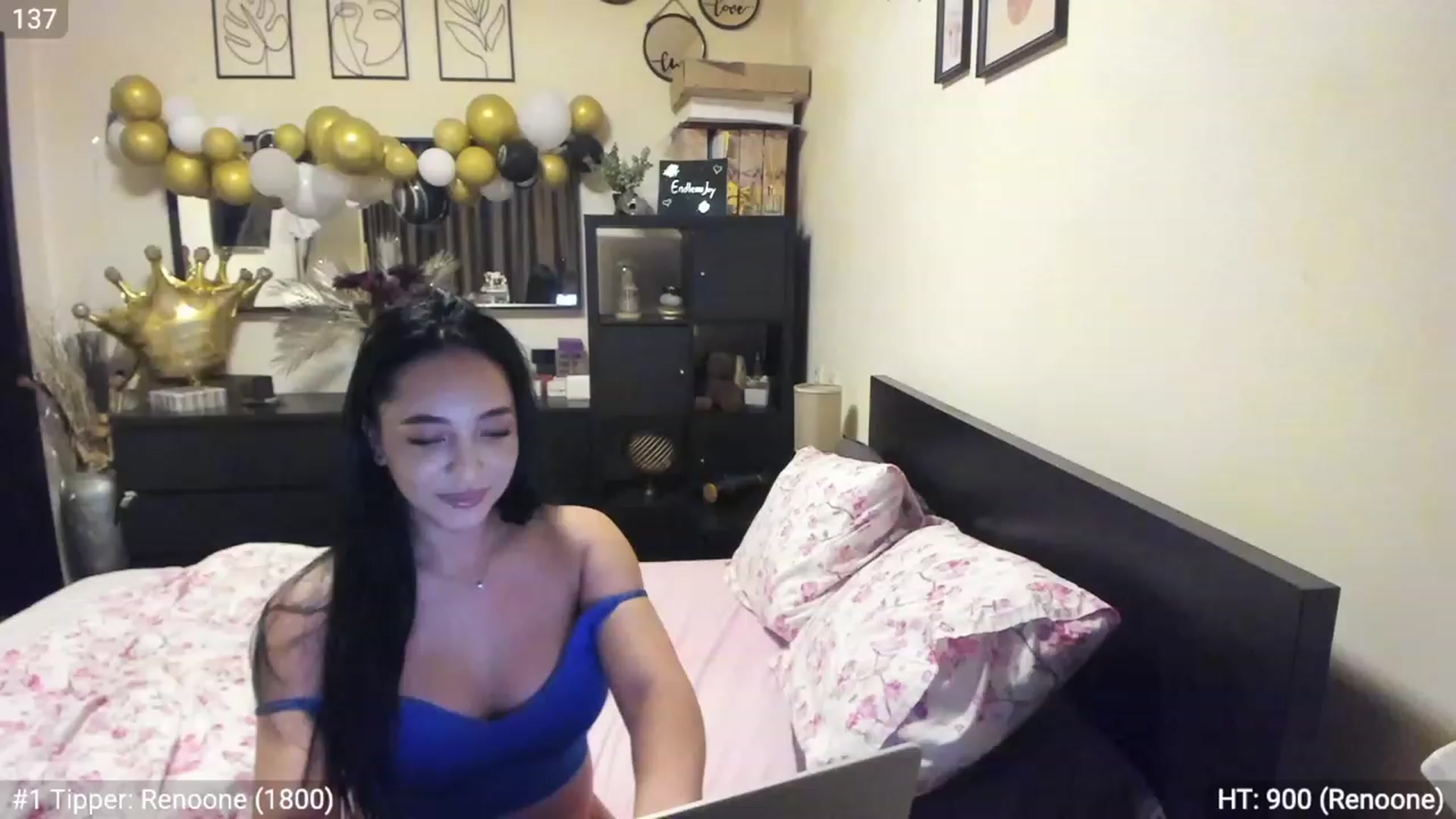 Gallery image thumbnail from EndlesssJoy's myfreecams stream on, 03/26/2023, 04:34 image 3 of 20