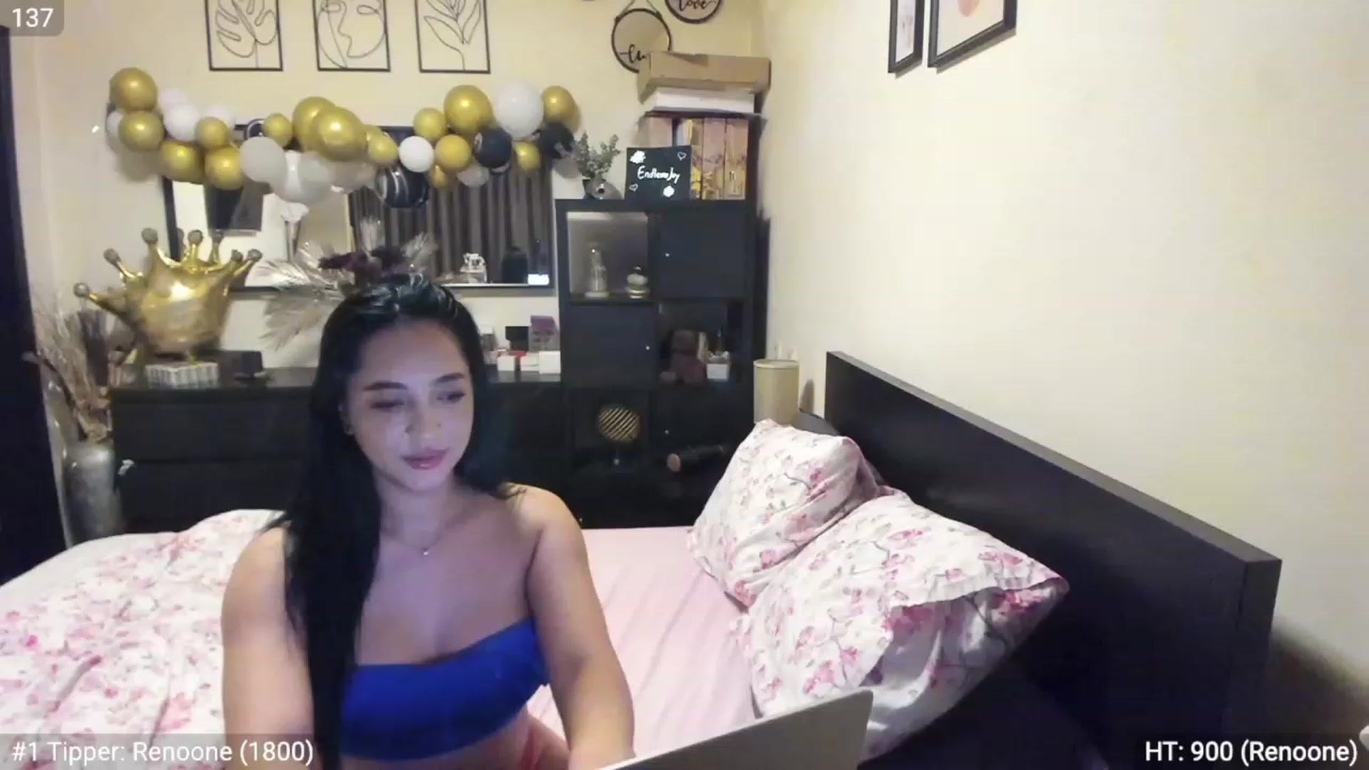 Gallery image thumbnail from EndlesssJoy's myfreecams stream on, 03/26/2023, 04:34 image 11 of 20