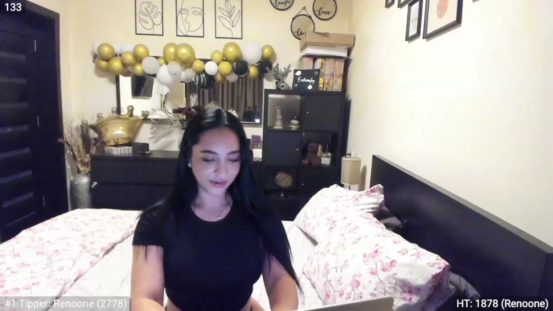 Gallery image thumbnail from EndlesssJoy's myfreecams stream on, 03/27/2023, 02:32 image 8 of 20