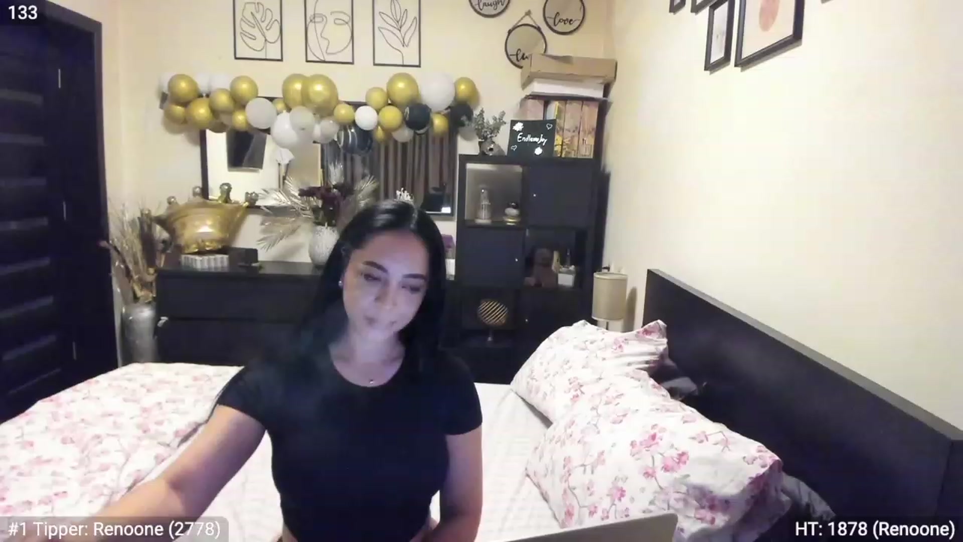 Gallery image thumbnail from EndlesssJoy's myfreecams stream on, 03/27/2023, 02:32 image 14 of 20