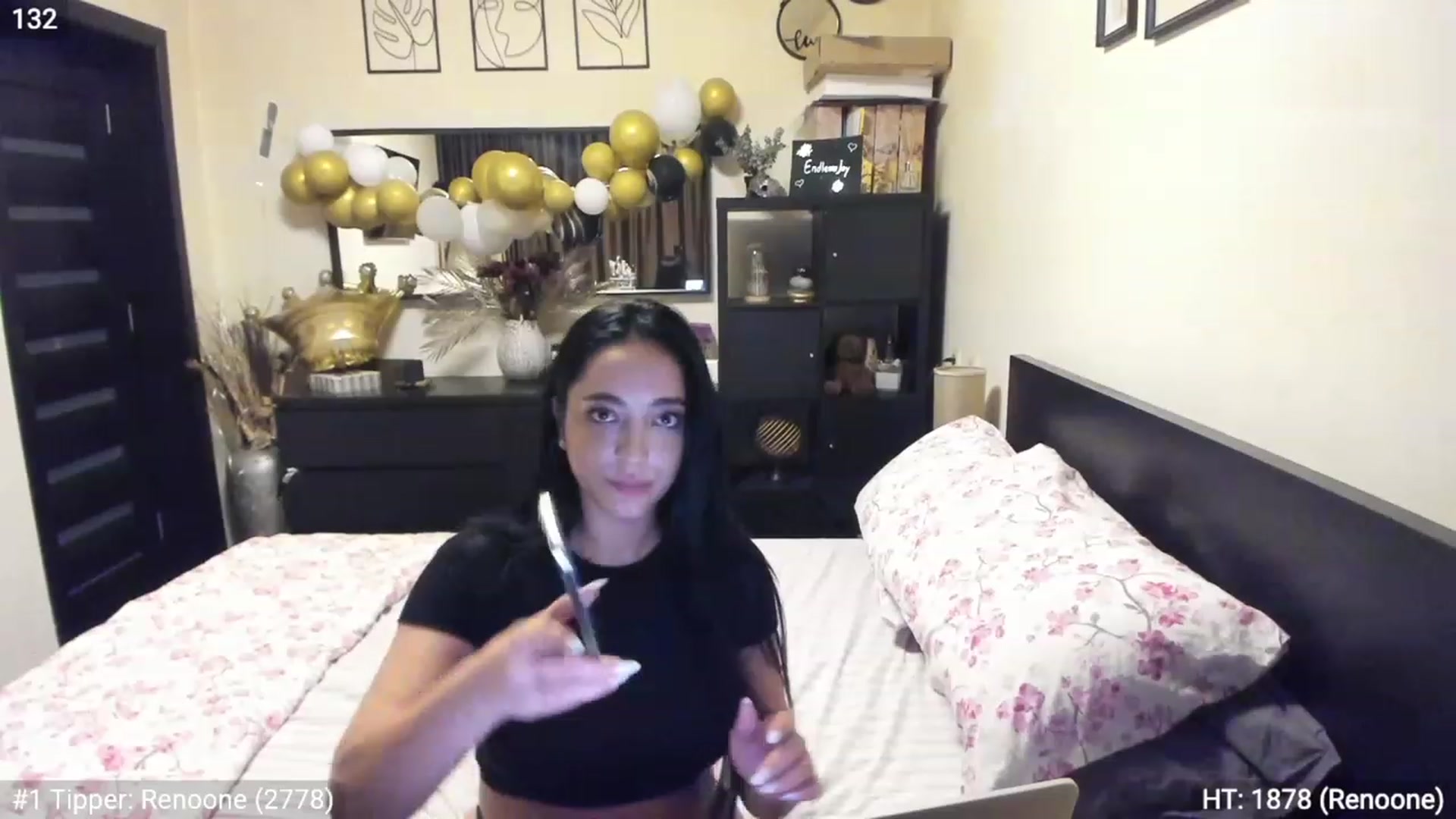 Gallery image thumbnail from EndlesssJoy's myfreecams stream on, 03/27/2023, 06:02 image 18 of 20