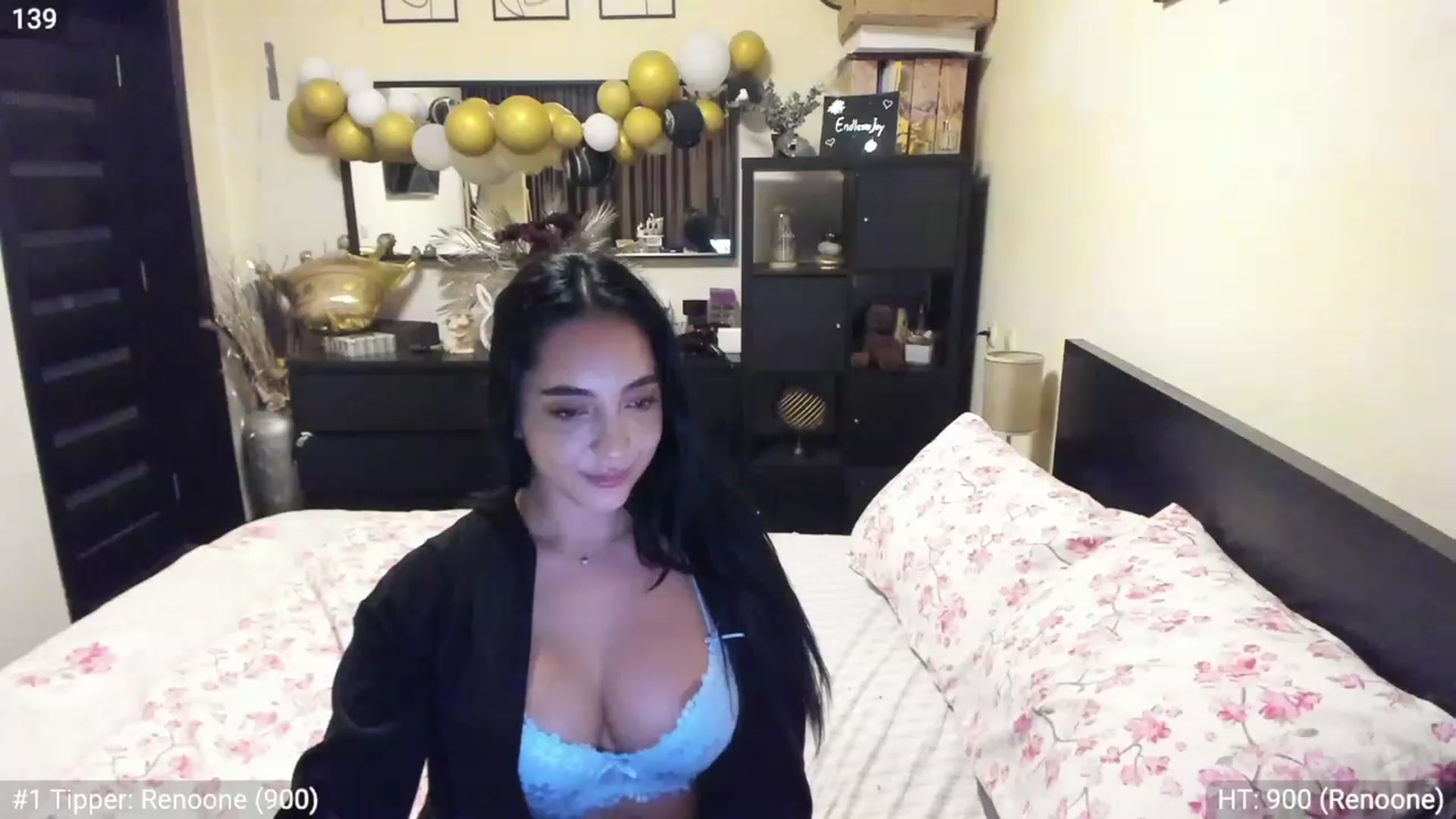 Gallery image thumbnail from EndlesssJoy's myfreecams stream on, 03/31/2023, 05:21 image 19 of 20