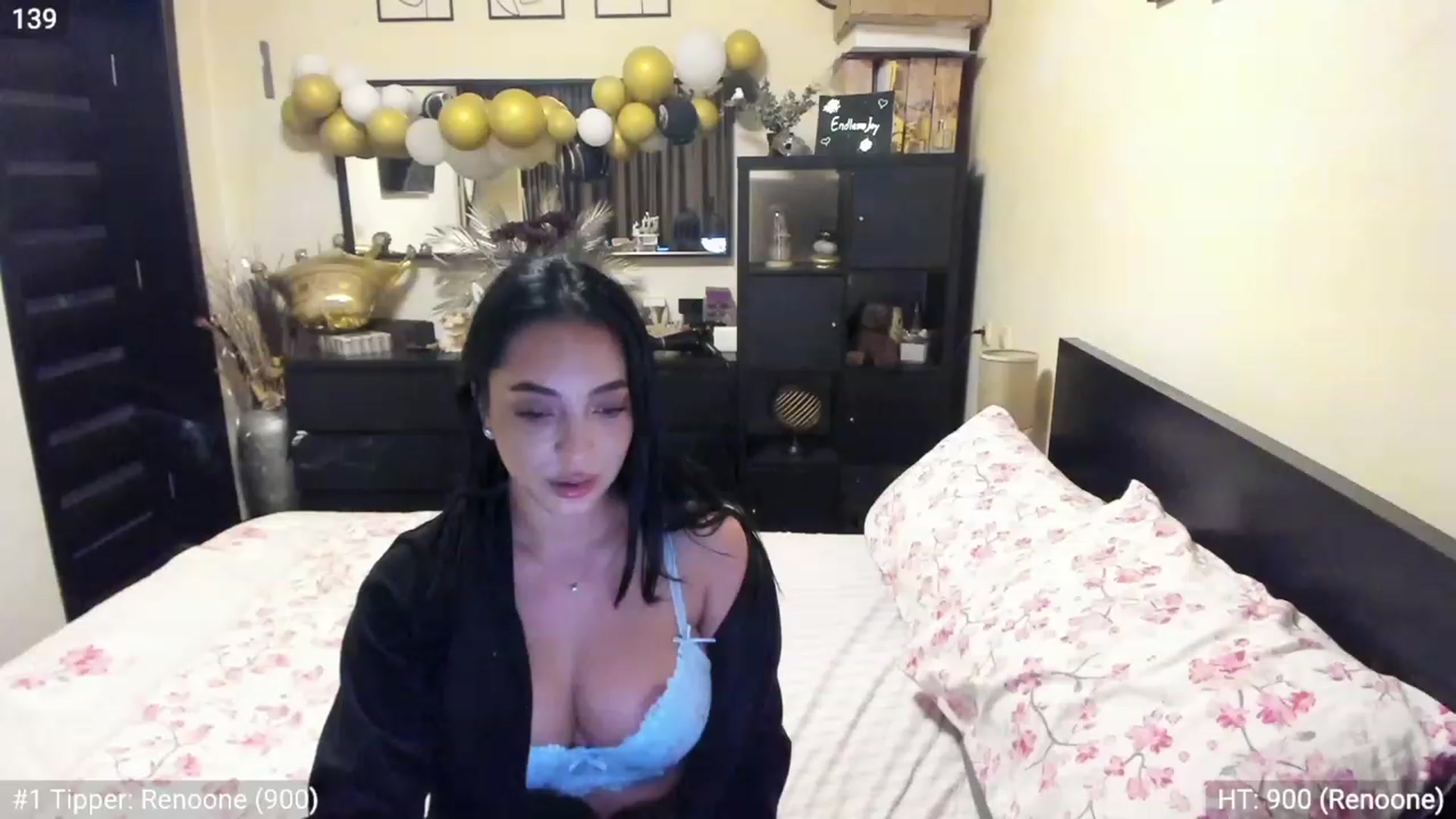 Gallery image thumbnail from EndlesssJoy's myfreecams stream on, 03/31/2023, 05:21 image 7 of 20