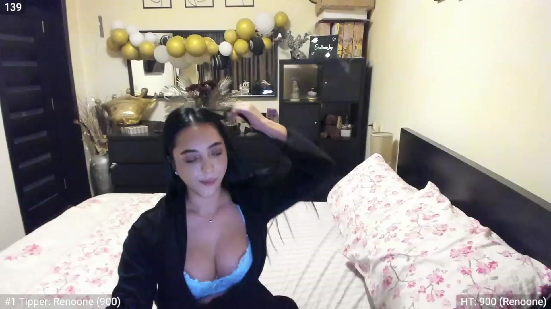 Gallery image thumbnail from EndlesssJoy's myfreecams stream on, 03/31/2023, 05:21 image 11 of 20