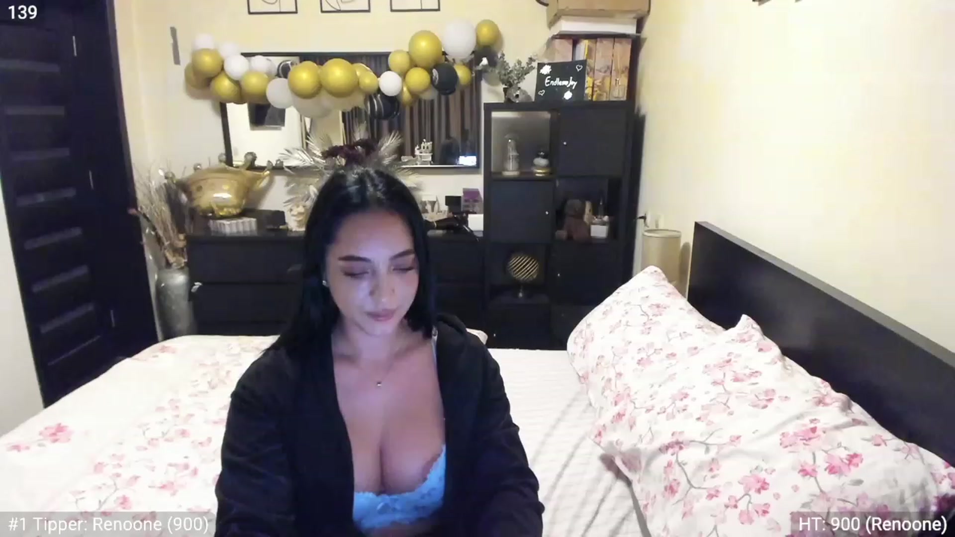 Gallery image thumbnail from EndlesssJoy's myfreecams stream on, 03/31/2023, 05:21 image 8 of 20