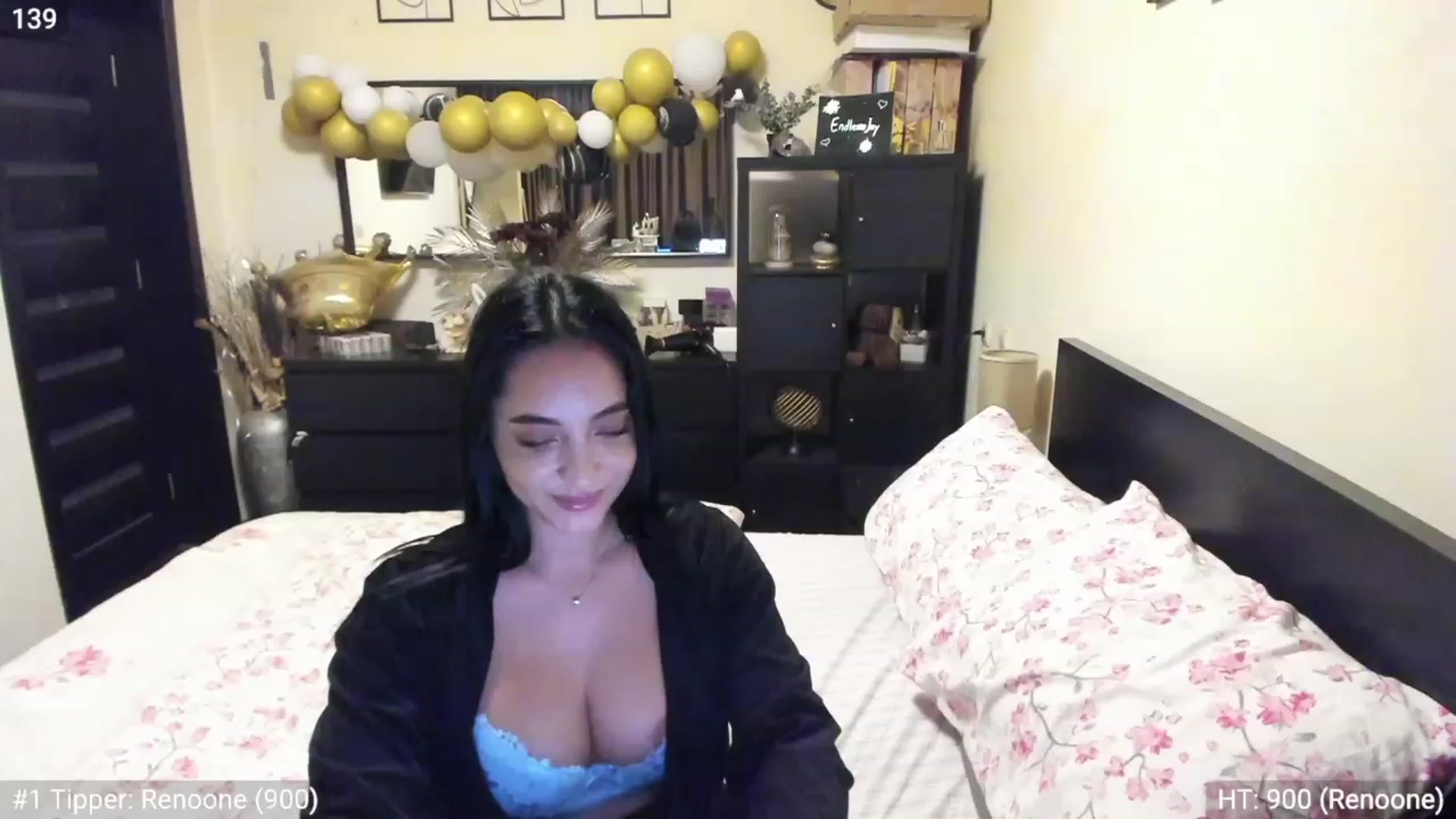 Gallery image thumbnail from EndlesssJoy's myfreecams stream on, 03/31/2023, 05:21 image 12 of 20