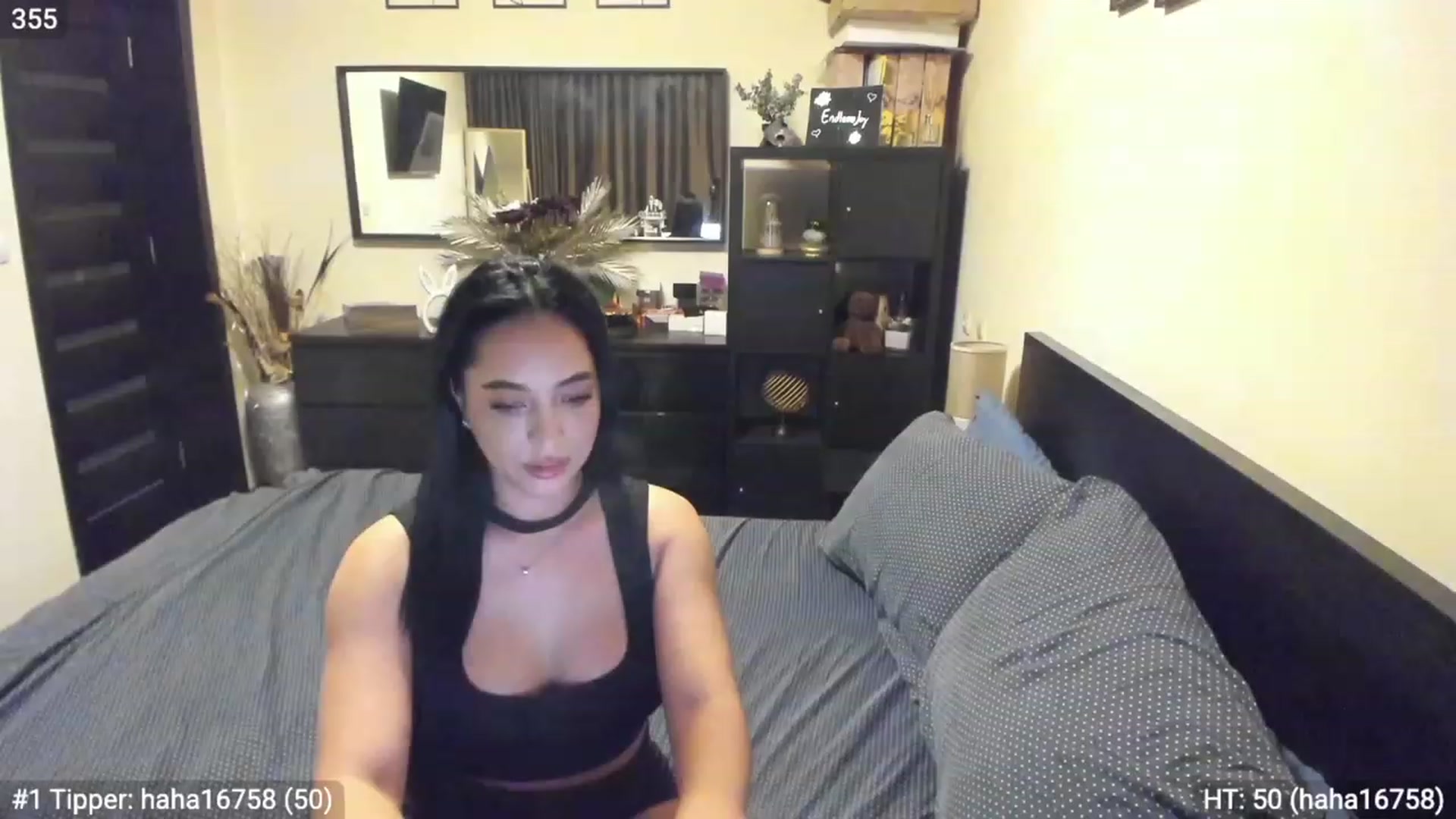 Gallery image thumbnail from EndlesssJoy's myfreecams stream on, 04/03/2023, 04:03 image 9 of 20